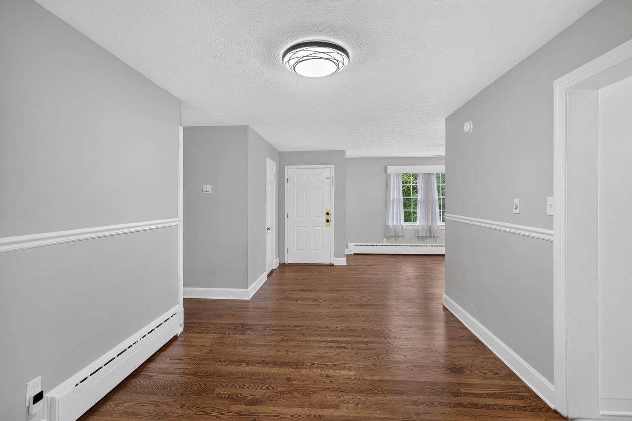 107 HARPER CT, STAUNTON, Virginia 22401, 3 Bedrooms Bedrooms, ,2 BathroomsBathrooms,Residential,107 HARPER CT,682349 MLS # 682349 107 HARPER CT, STAUNTON, Virginia 22401, 3 Bedrooms Bedrooms, ,2 BathroomsBathrooms,Residential,107 HARPER CT,682349 MLS # 682349