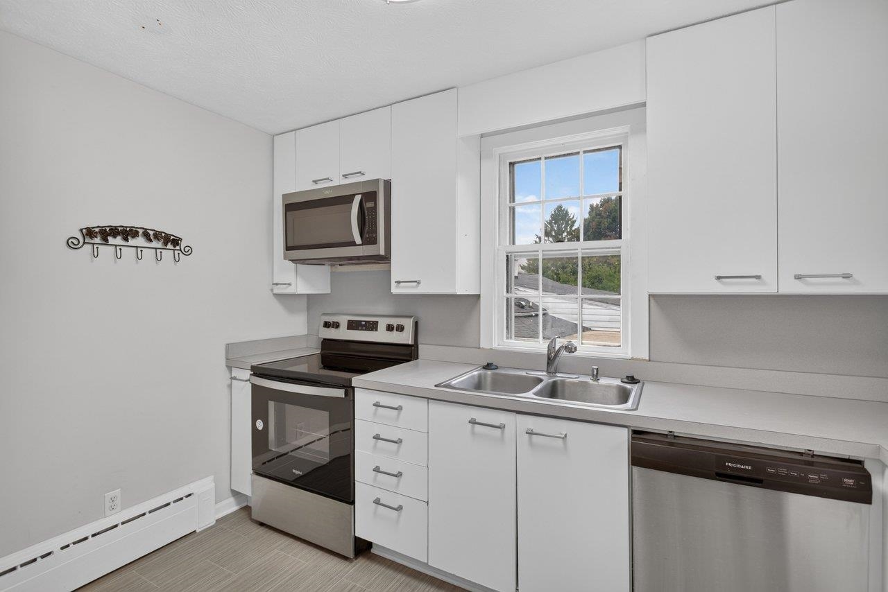 107 HARPER CT, STAUNTON, Virginia 22401, 3 Bedrooms Bedrooms, ,2 BathroomsBathrooms,Residential,107 HARPER CT,682349 MLS # 682349 107 HARPER CT, STAUNTON, Virginia 22401, 3 Bedrooms Bedrooms, ,2 BathroomsBathrooms,Residential,107 HARPER CT,682349 MLS # 682349