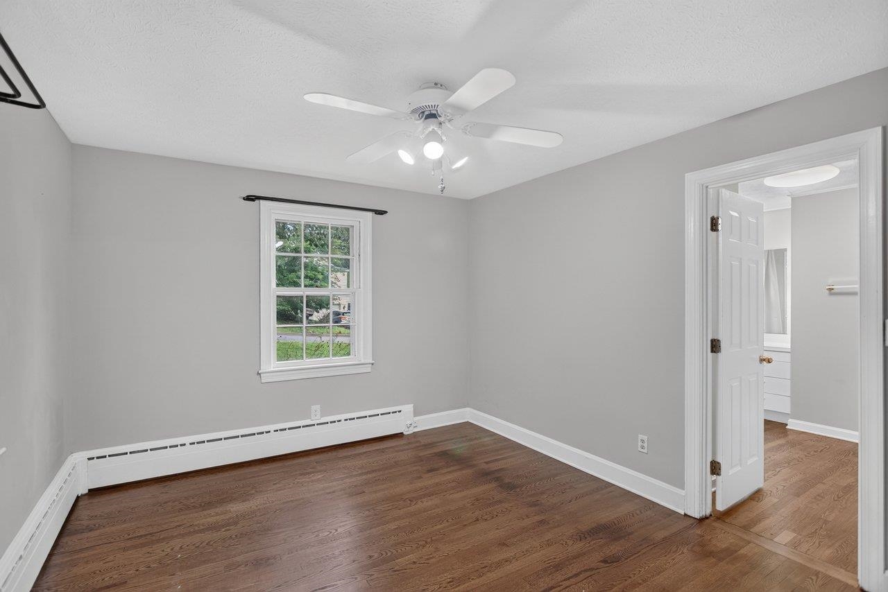107 HARPER CT, STAUNTON, Virginia 22401, 3 Bedrooms Bedrooms, ,2 BathroomsBathrooms,Residential,107 HARPER CT,682349 MLS # 682349 107 HARPER CT, STAUNTON, Virginia 22401, 3 Bedrooms Bedrooms, ,2 BathroomsBathrooms,Residential,107 HARPER CT,682349 MLS # 682349