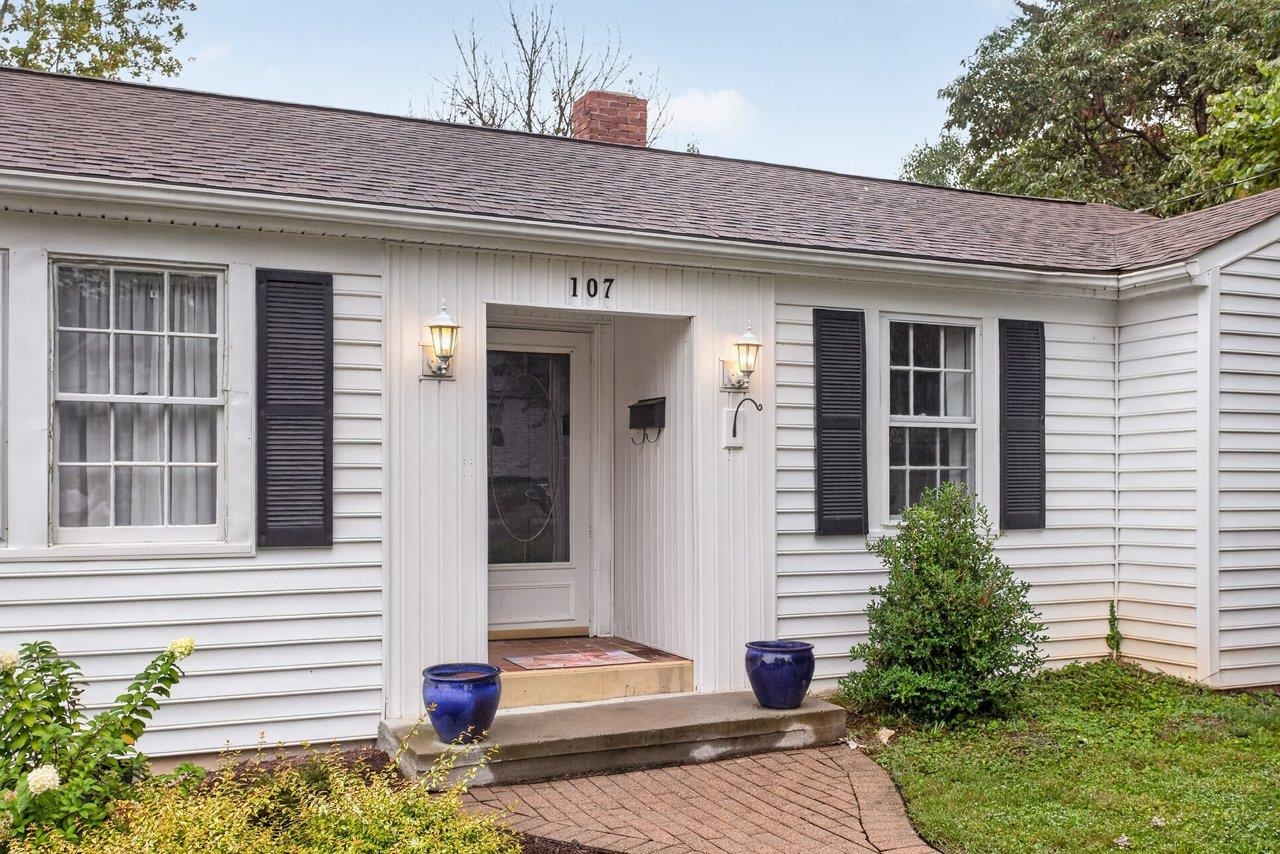 107 HARPER CT, STAUNTON, Virginia 22401, 3 Bedrooms Bedrooms, ,2 BathroomsBathrooms,Residential,107 HARPER CT,682349 MLS # 682349 107 HARPER CT, STAUNTON, Virginia 22401, 3 Bedrooms Bedrooms, ,2 BathroomsBathrooms,Residential,107 HARPER CT,682349 MLS # 682349