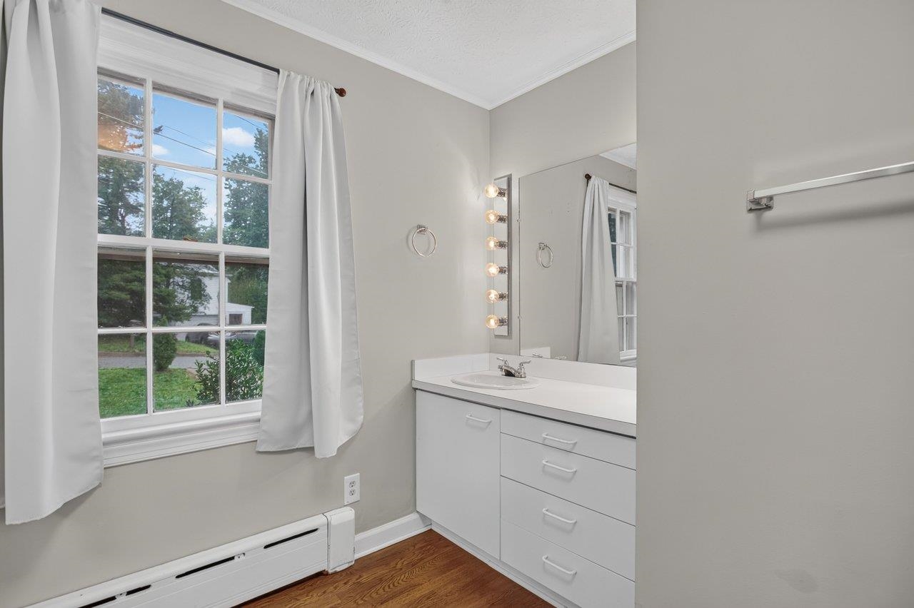 107 HARPER CT, STAUNTON, Virginia 22401, 3 Bedrooms Bedrooms, ,2 BathroomsBathrooms,Residential,107 HARPER CT,682349 MLS # 682349 107 HARPER CT, STAUNTON, Virginia 22401, 3 Bedrooms Bedrooms, ,2 BathroomsBathrooms,Residential,107 HARPER CT,682349 MLS # 682349