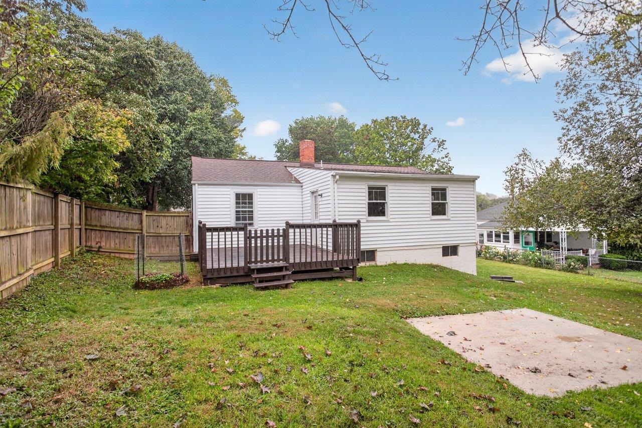 107 HARPER CT, STAUNTON, Virginia 22401, 3 Bedrooms Bedrooms, ,2 BathroomsBathrooms,Residential,107 HARPER CT,682349 MLS # 682349 107 HARPER CT, STAUNTON, Virginia 22401, 3 Bedrooms Bedrooms, ,2 BathroomsBathrooms,Residential,107 HARPER CT,682349 MLS # 682349
