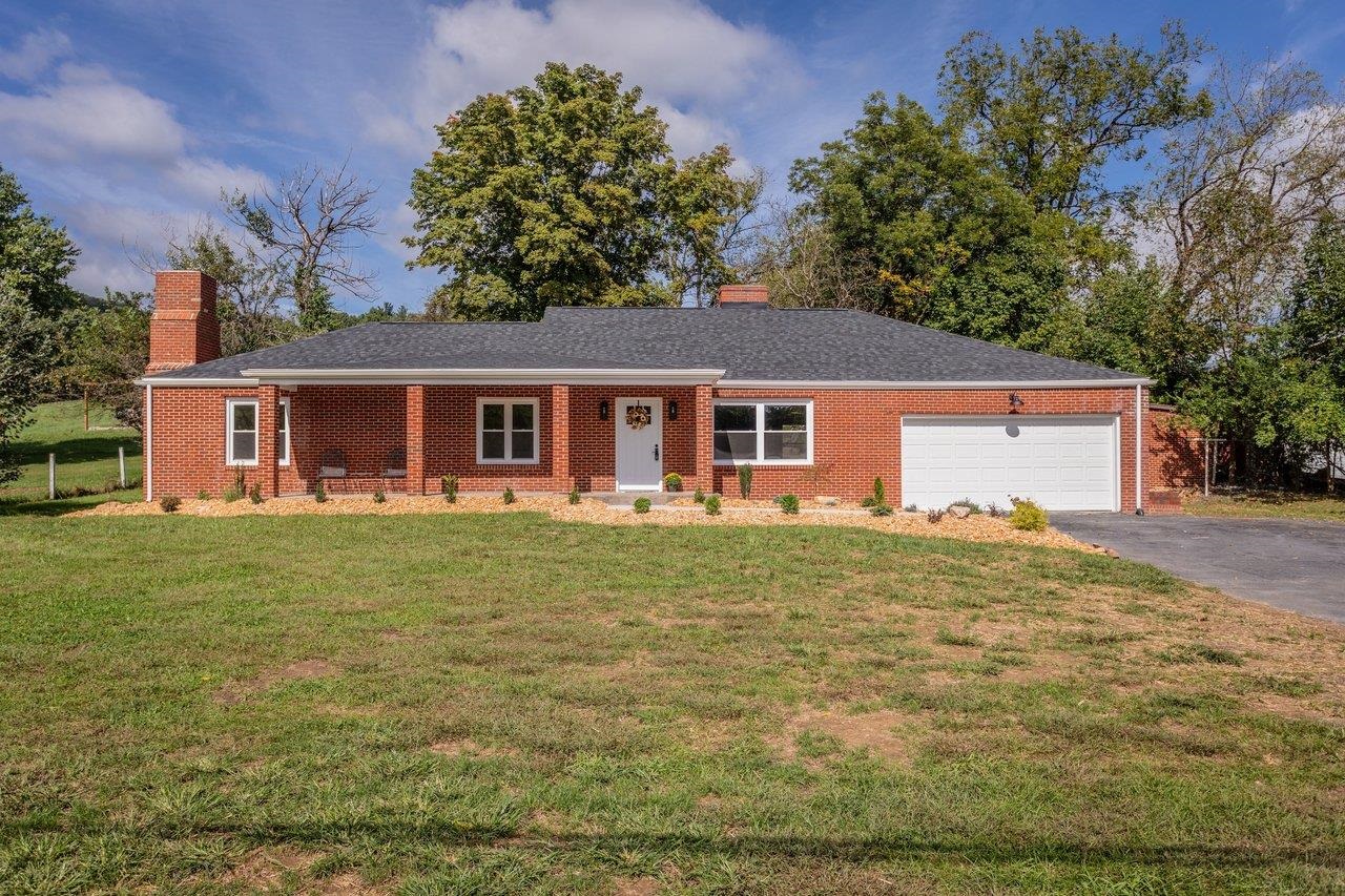 10840 RAWLEY PIKE, HINTON, Virginia 22831, 3 Bedrooms Bedrooms, ,2 BathroomsBathrooms,Residential,10840 RAWLEY PIKE,682351 MLS # 682351