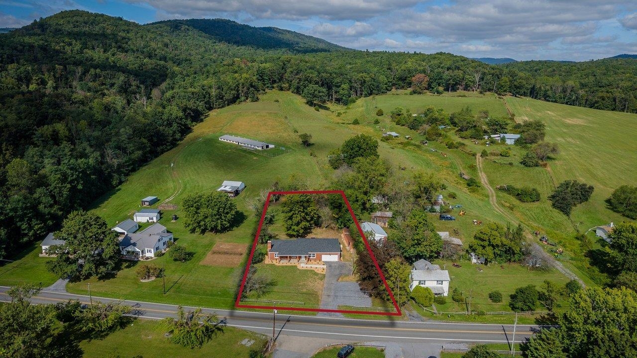 10840 RAWLEY PIKE, HINTON, Virginia 22831, 3 Bedrooms Bedrooms, ,2 BathroomsBathrooms,Residential,10840 RAWLEY PIKE,682351 MLS # 682351