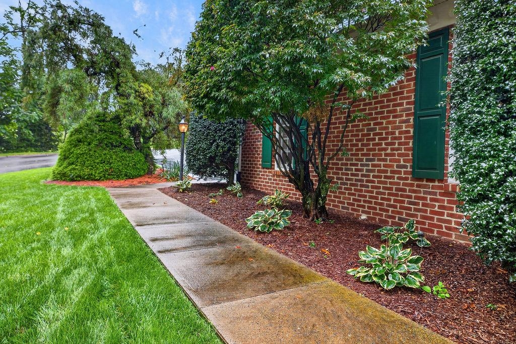 263 DIVOT DR, HARRISONBURG, Virginia 22802, 5 Bedrooms Bedrooms, ,2 BathroomsBathrooms,Residential,263 DIVOT DR,682353 MLS # 682353 263 DIVOT DR, HARRISONBURG, Virginia 22802, 5 Bedrooms Bedrooms, ,2 BathroomsBathrooms,Residential,263 DIVOT DR,682353 MLS # 682353