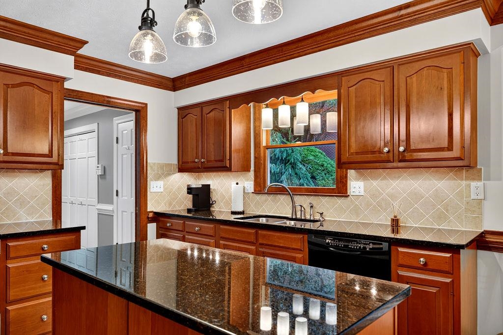 263 DIVOT DR, HARRISONBURG, Virginia 22802, 5 Bedrooms Bedrooms, ,2 BathroomsBathrooms,Residential,263 DIVOT DR,682353 MLS # 682353 263 DIVOT DR, HARRISONBURG, Virginia 22802, 5 Bedrooms Bedrooms, ,2 BathroomsBathrooms,Residential,263 DIVOT DR,682353 MLS # 682353