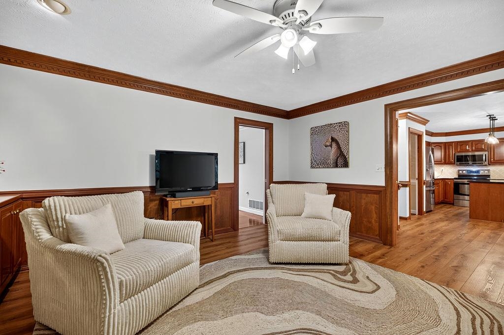 263 DIVOT DR, HARRISONBURG, Virginia 22802, 5 Bedrooms Bedrooms, ,2 BathroomsBathrooms,Residential,263 DIVOT DR,682353 MLS # 682353 263 DIVOT DR, HARRISONBURG, Virginia 22802, 5 Bedrooms Bedrooms, ,2 BathroomsBathrooms,Residential,263 DIVOT DR,682353 MLS # 682353