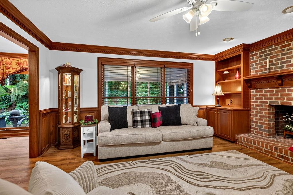 263 DIVOT DR, HARRISONBURG, Virginia 22802, 5 Bedrooms Bedrooms, ,2 BathroomsBathrooms,Residential,263 DIVOT DR,682353 MLS # 682353 263 DIVOT DR, HARRISONBURG, Virginia 22802, 5 Bedrooms Bedrooms, ,2 BathroomsBathrooms,Residential,263 DIVOT DR,682353 MLS # 682353