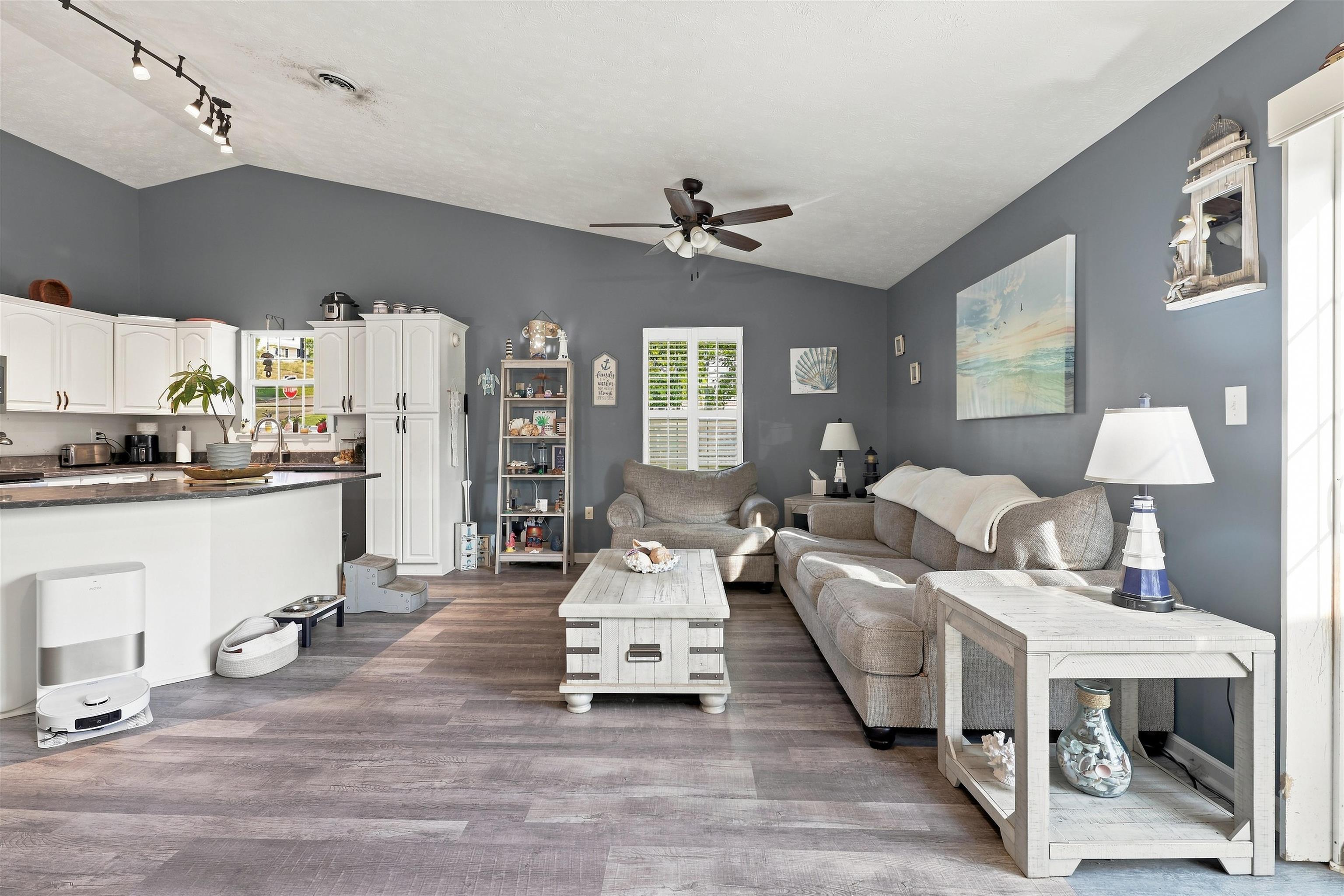 300 GREENWOOD RD, STAUNTON, Virginia 24401, 3 Bedrooms Bedrooms, ,2 BathroomsBathrooms,Residential,300 GREENWOOD RD,681526 MLS # 681526 300 GREENWOOD RD, STAUNTON, Virginia 24401, 3 Bedrooms Bedrooms, ,2 BathroomsBathrooms,Residential,300 GREENWOOD RD,681526 MLS # 681526