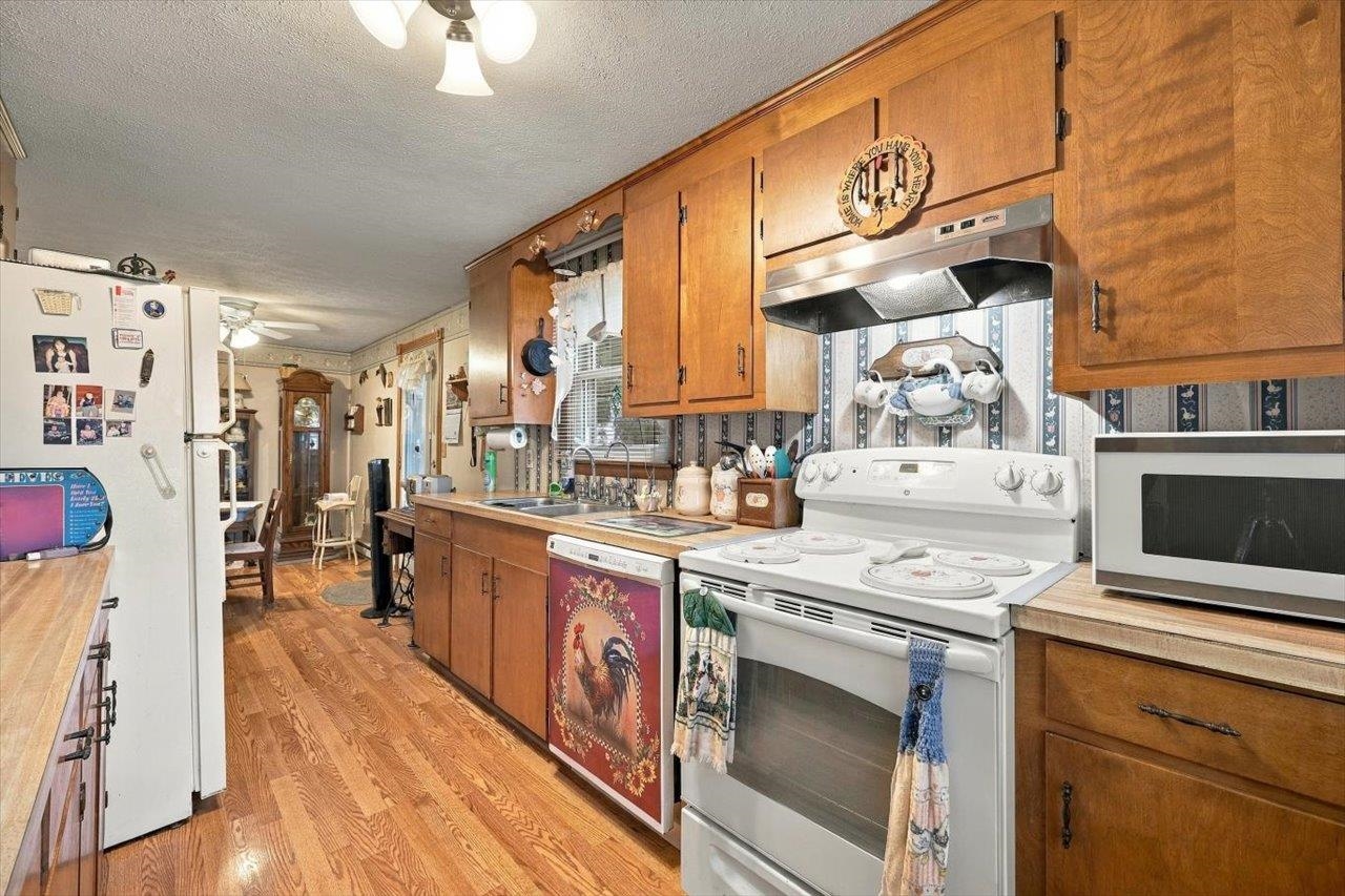 906 BOYERS RD, HARRISONBURG, Virginia 22801, 3 Bedrooms Bedrooms, ,2 BathroomsBathrooms,Residential,906 BOYERS RD,682257 MLS # 682257