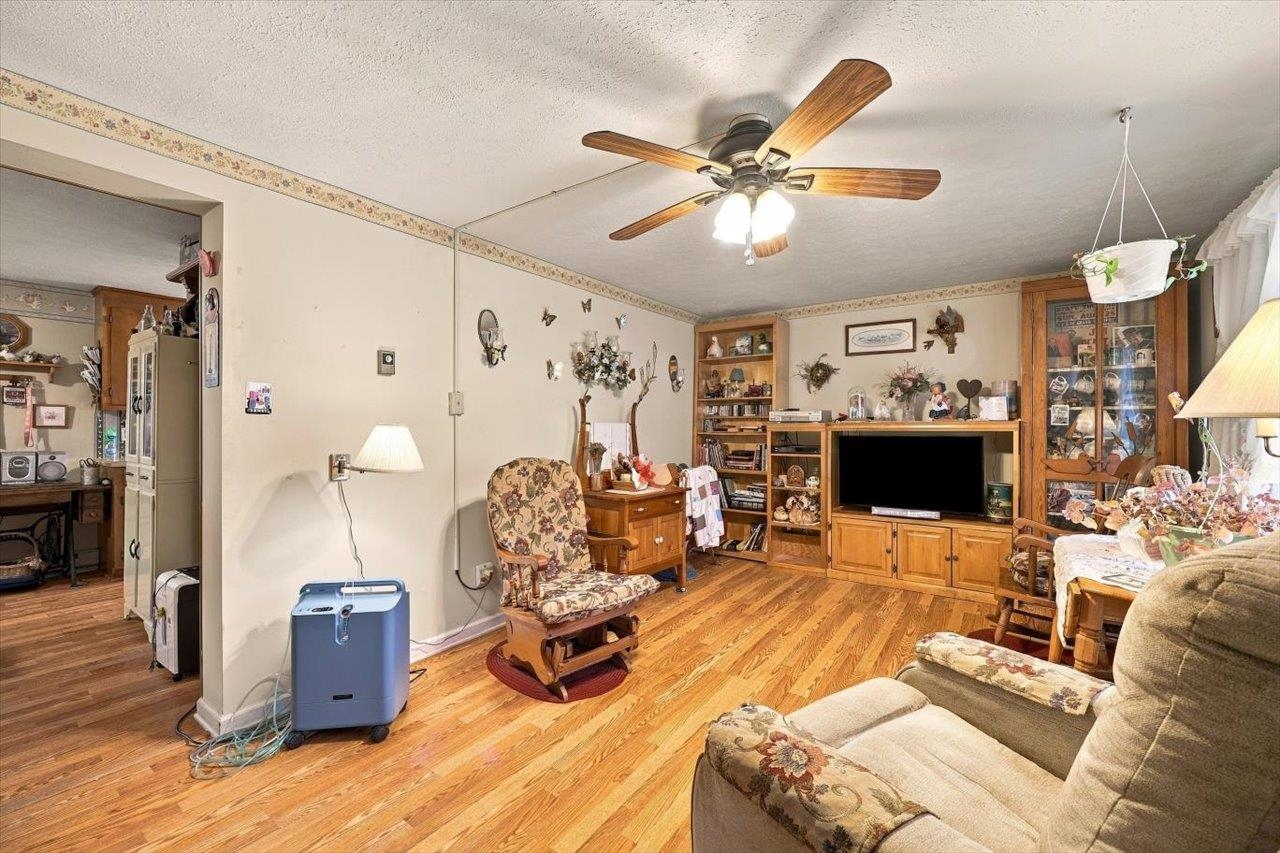 906 BOYERS RD, HARRISONBURG, Virginia 22801, 3 Bedrooms Bedrooms, ,2 BathroomsBathrooms,Residential,906 BOYERS RD,682257 MLS # 682257