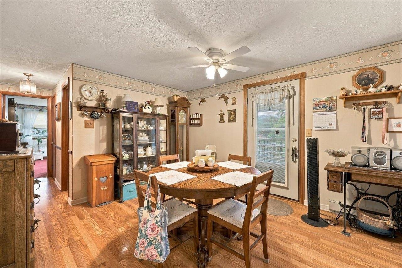 906 BOYERS RD, HARRISONBURG, Virginia 22801, 3 Bedrooms Bedrooms, ,2 BathroomsBathrooms,Residential,906 BOYERS RD,682257 MLS # 682257