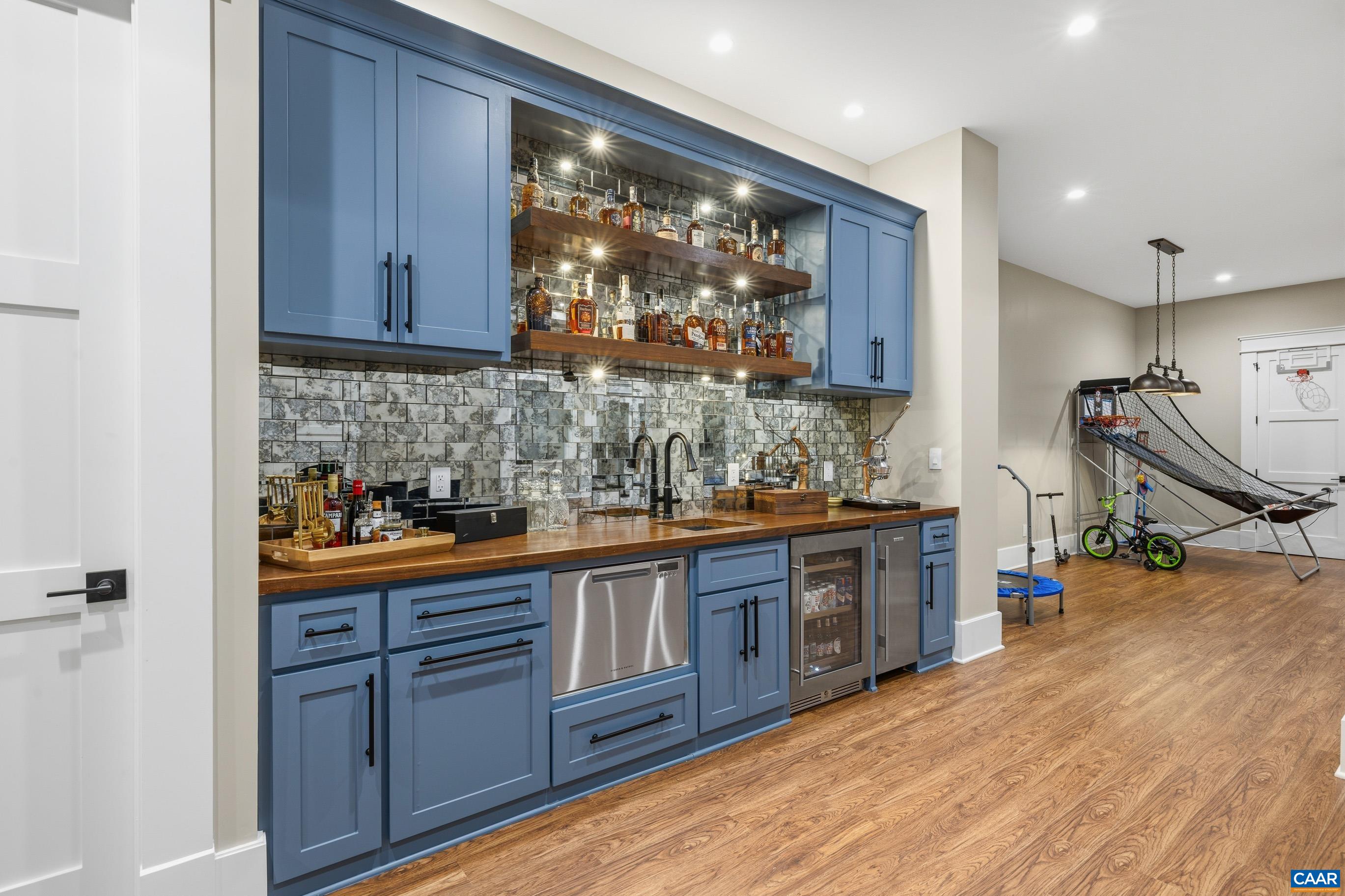 2098 GOODLING RD, NORTH GARDEN, Virginia 22959, 6 Bedrooms Bedrooms, ,7 BathroomsBathrooms,Residential,2098 GOODLING RD,682321 MLS # 682321