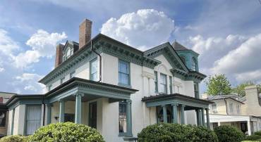 409 PARK ST, CHARLOTTESVILLE, Virginia 22902, 5 Bedrooms Bedrooms, ,4 BathroomsBathrooms,Residential,409 PARK ST,682325 MLS # 682325
