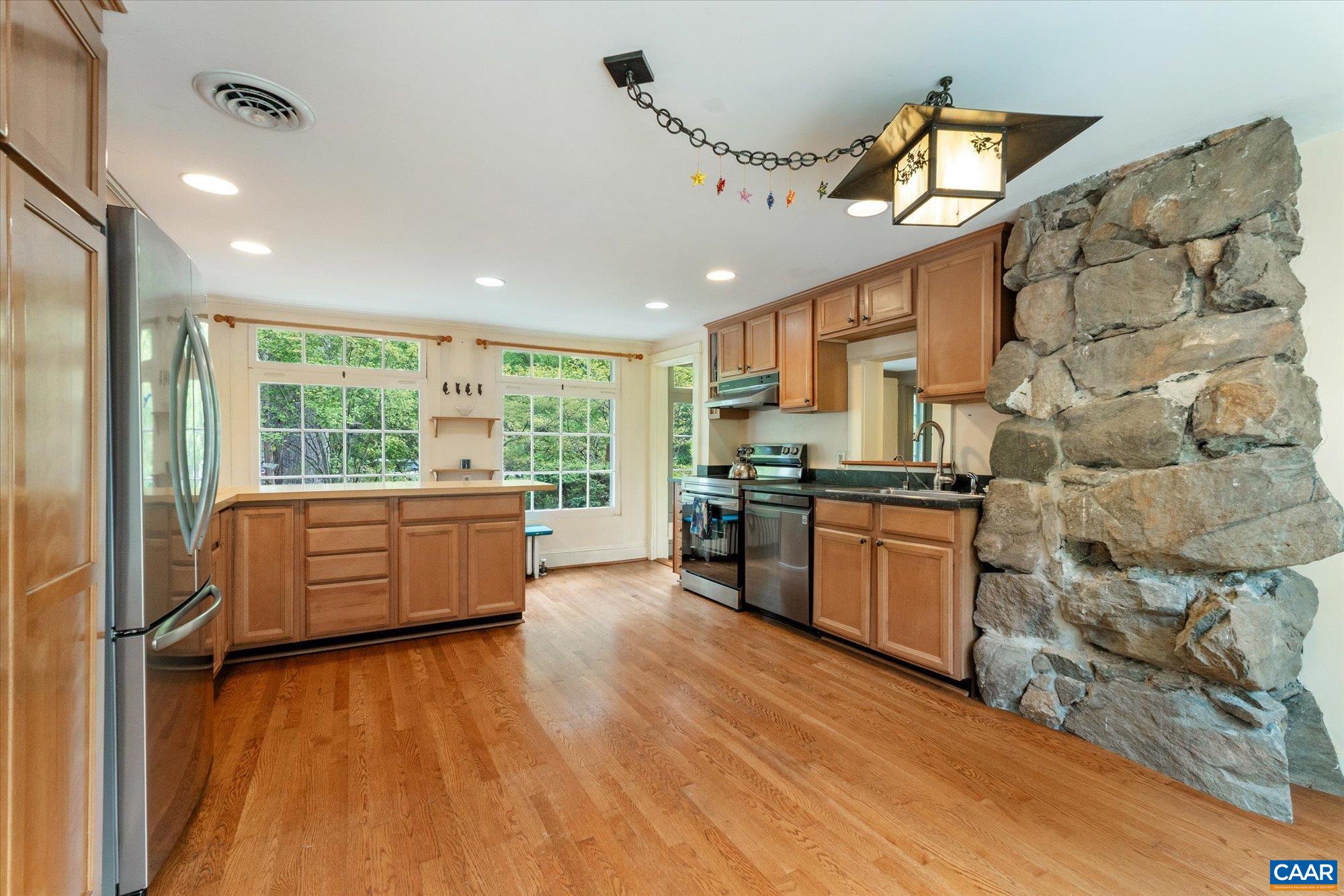 2513 WOODLAND DR, CHARLOTTESVILLE, Virginia 22903, 3 Bedrooms Bedrooms, ,2 BathroomsBathrooms,Residential,2513 WOODLAND DR,682326 MLS # 682326