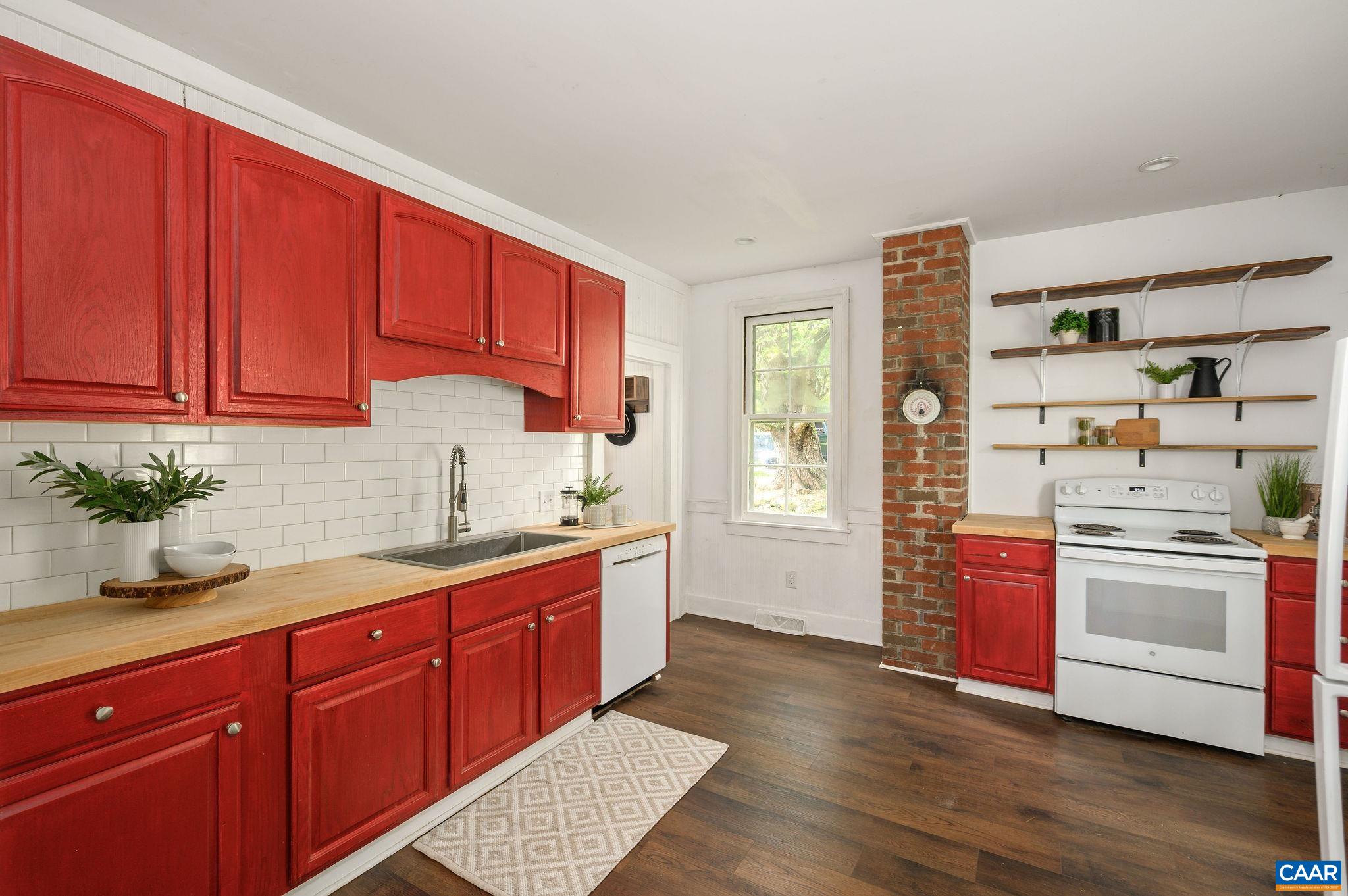 2120 DROVERS LN, NORTH GARDEN, Virginia 22959, 3 Bedrooms Bedrooms, ,1 BathroomBathrooms,Residential,2120 DROVERS LN,682341 MLS # 682341 2120 DROVERS LN, NORTH GARDEN, Virginia 22959, 3 Bedrooms Bedrooms, ,1 BathroomBathrooms,Residential,2120 DROVERS LN,682341 MLS # 682341