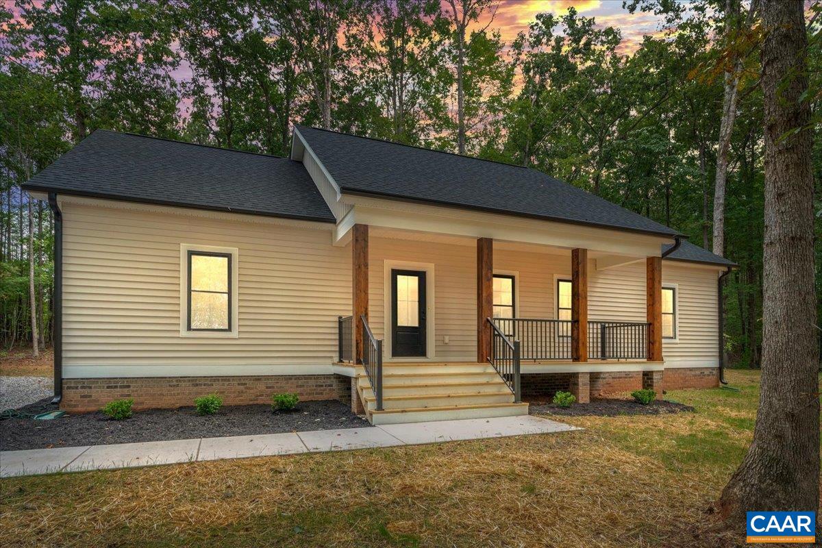 21 HOLMAN MILL RD, FARMVILLE, Virginia 23901, 3 Bedrooms Bedrooms, ,2 BathroomsBathrooms,Residential,21 Holman Mill Ct, NEW CONSTRUCTION LOT 1,21 HOLMAN MILL RD,682354 MLS # 682354 21 HOLMAN MILL RD, FARMVILLE, Virginia 23901, 3 Bedrooms Bedrooms, ,2 BathroomsBathrooms,Residential,21 Holman Mill Ct, NEW CONSTRUCTION LOT 1,21 HOLMAN MILL RD,682354 MLS # 682354
