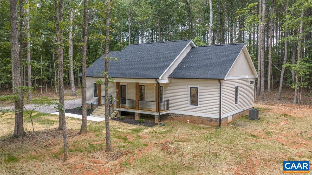 21 HOLMAN MILL RD, FARMVILLE, Virginia 23901, 3 Bedrooms Bedrooms, ,2 BathroomsBathrooms,Residential,21 Holman Mill Ct, NEW CONSTRUCTION LOT 1,21 HOLMAN MILL RD,682354 MLS # 682354 21 HOLMAN MILL RD, FARMVILLE, Virginia 23901, 3 Bedrooms Bedrooms, ,2 BathroomsBathrooms,Residential,21 Holman Mill Ct, NEW CONSTRUCTION LOT 1,21 HOLMAN MILL RD,682354 MLS # 682354