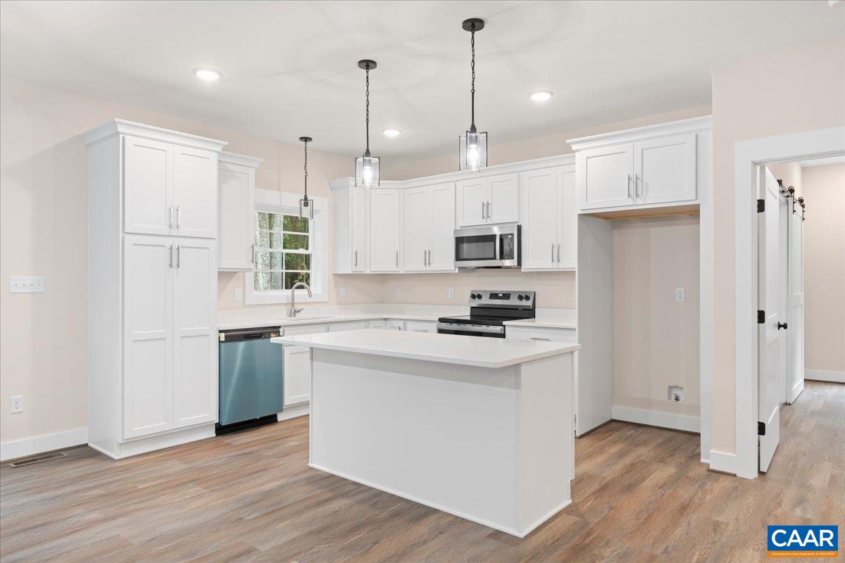 21 HOLMAN MILL RD, FARMVILLE, Virginia 23901, 3 Bedrooms Bedrooms, ,2 BathroomsBathrooms,Residential,21 Holman Mill Ct, NEW CONSTRUCTION LOT 1,21 HOLMAN MILL RD,682354 MLS # 682354 21 HOLMAN MILL RD, FARMVILLE, Virginia 23901, 3 Bedrooms Bedrooms, ,2 BathroomsBathrooms,Residential,21 Holman Mill Ct, NEW CONSTRUCTION LOT 1,21 HOLMAN MILL RD,682354 MLS # 682354