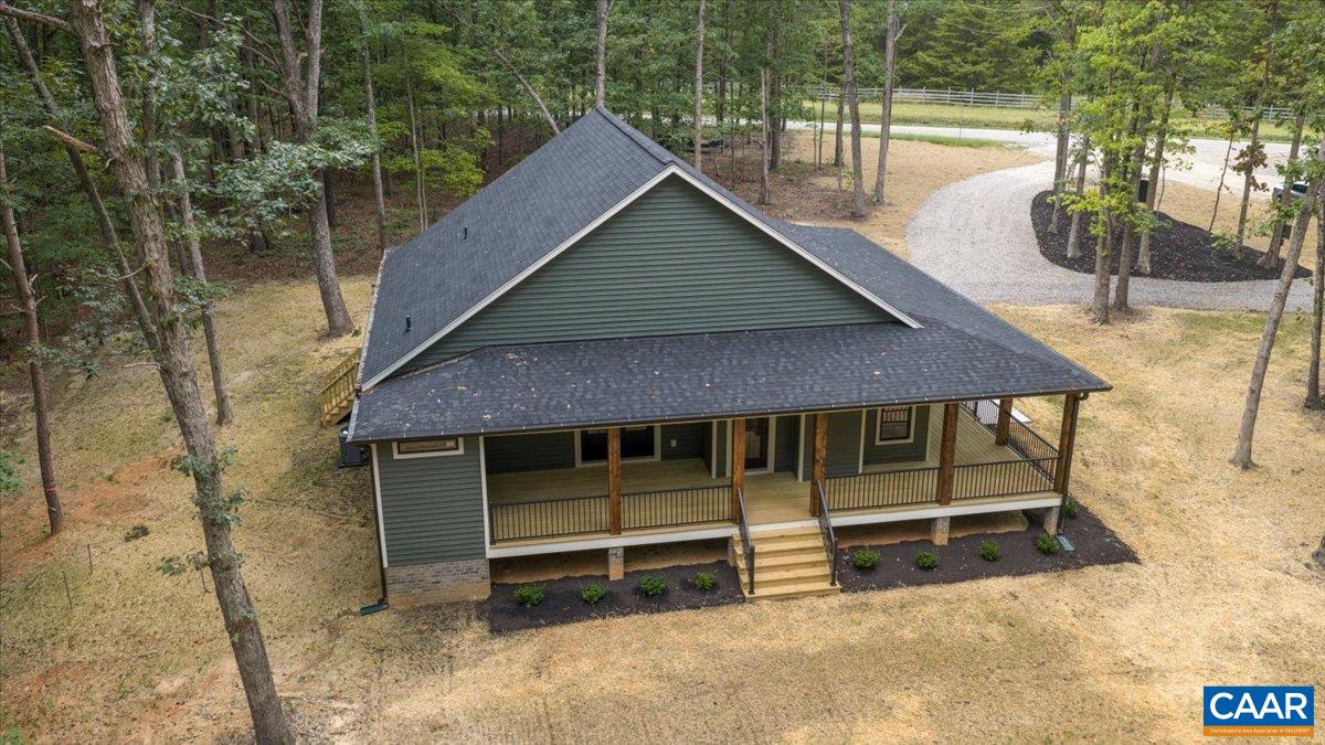 8 HOLMAN MILL RD, FARMVILLE, Virginia 23901, 3 Bedrooms Bedrooms, ,2 BathroomsBathrooms,Residential,8 Holman Mill Ct, NEW CONSTRUCTION LOT 5,8 HOLMAN MILL RD,682355 MLS # 682355