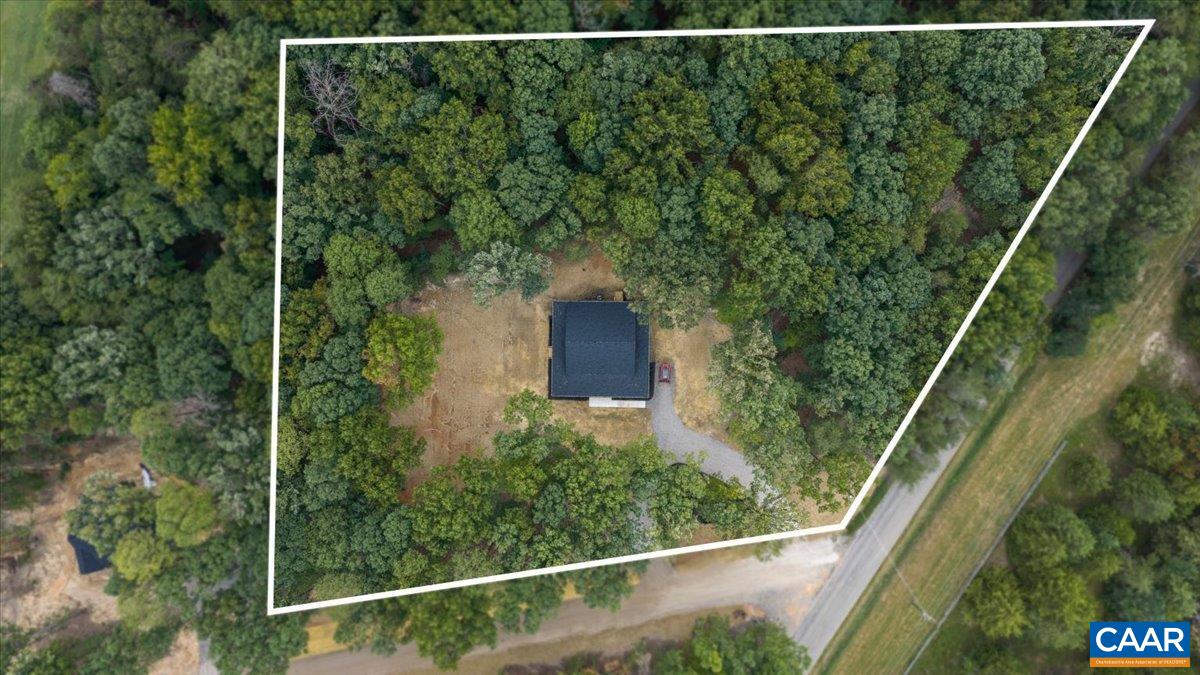 8 HOLMAN MILL RD, FARMVILLE, Virginia 23901, 3 Bedrooms Bedrooms, ,2 BathroomsBathrooms,Residential,8 Holman Mill Ct, NEW CONSTRUCTION LOT 5,8 HOLMAN MILL RD,682355 MLS # 682355