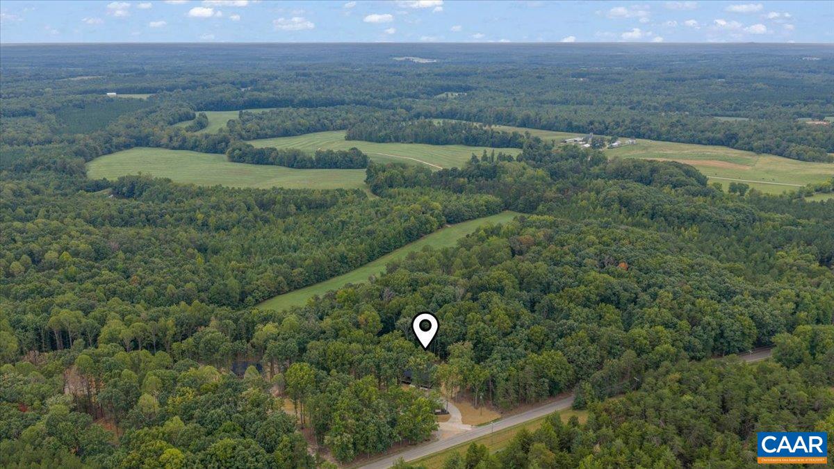 8 HOLMAN MILL RD, FARMVILLE, Virginia 23901, 3 Bedrooms Bedrooms, ,2 BathroomsBathrooms,Residential,8 Holman Mill Ct, NEW CONSTRUCTION LOT 5,8 HOLMAN MILL RD,682355 MLS # 682355
