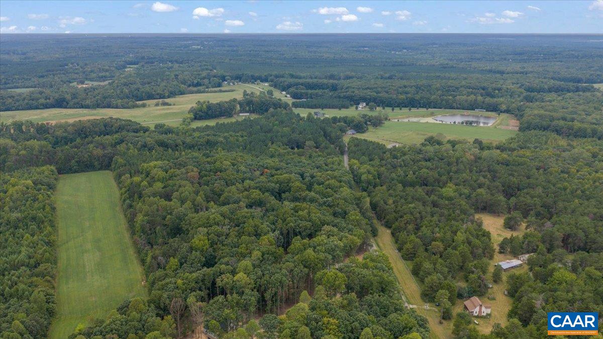 8 HOLMAN MILL RD, FARMVILLE, Virginia 23901, 3 Bedrooms Bedrooms, ,2 BathroomsBathrooms,Residential,8 Holman Mill Ct, NEW CONSTRUCTION LOT 5,8 HOLMAN MILL RD,682355 MLS # 682355