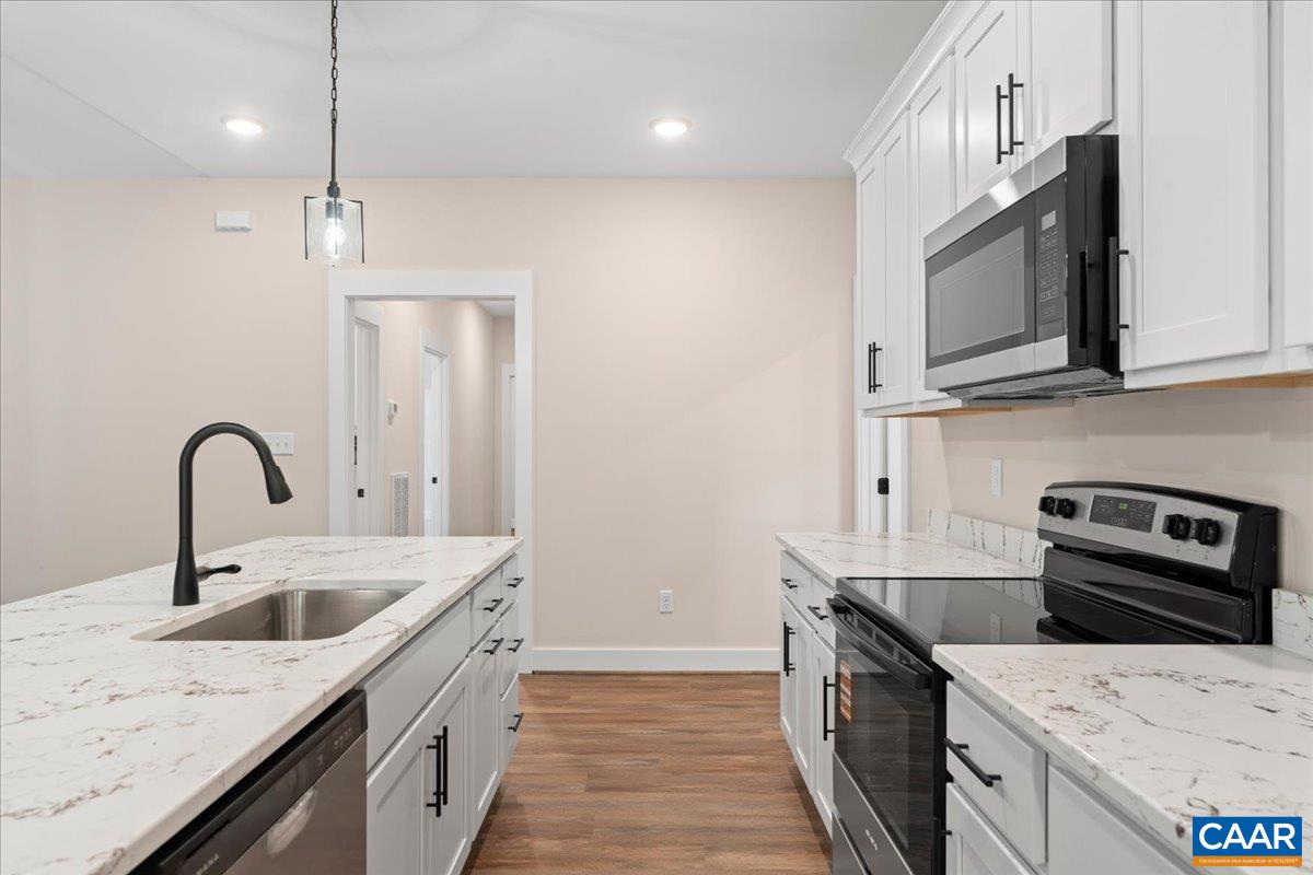 8 HOLMAN MILL RD, FARMVILLE, Virginia 23901, 3 Bedrooms Bedrooms, ,2 BathroomsBathrooms,Residential,8 Holman Mill Ct, NEW CONSTRUCTION LOT 5,8 HOLMAN MILL RD,682355 MLS # 682355