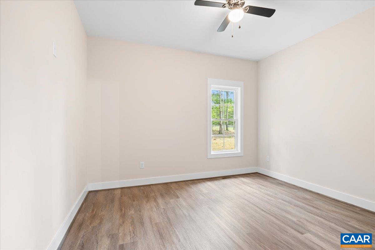 8 HOLMAN MILL RD, FARMVILLE, Virginia 23901, 3 Bedrooms Bedrooms, ,2 BathroomsBathrooms,Residential,8 Holman Mill Ct, NEW CONSTRUCTION LOT 5,8 HOLMAN MILL RD,682355 MLS # 682355
