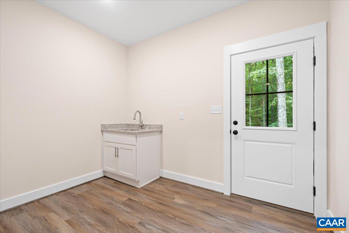 8 HOLMAN MILL RD, FARMVILLE, Virginia 23901, 3 Bedrooms Bedrooms, ,2 BathroomsBathrooms,Residential,8 Holman Mill Ct, NEW CONSTRUCTION LOT 5,8 HOLMAN MILL RD,682355 MLS # 682355