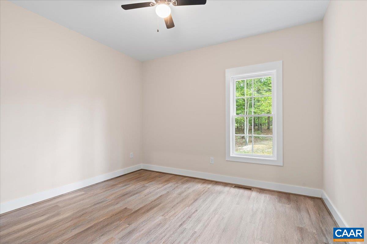 8 HOLMAN MILL RD, FARMVILLE, Virginia 23901, 3 Bedrooms Bedrooms, ,2 BathroomsBathrooms,Residential,8 Holman Mill Ct, NEW CONSTRUCTION LOT 5,8 HOLMAN MILL RD,682355 MLS # 682355