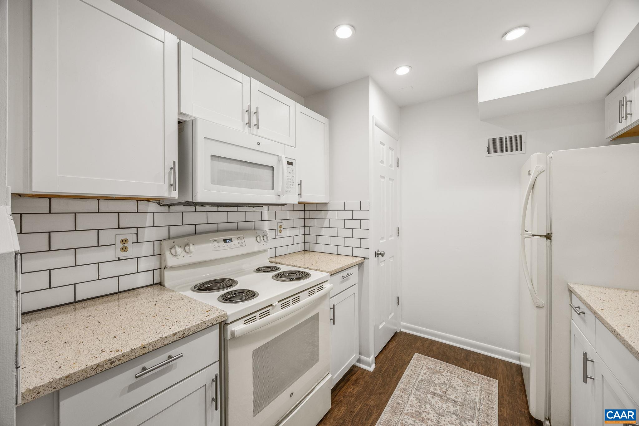 143 GREEN TURTLE LN, CHARLOTTESVILLE, Virginia 22901, 1 Bedroom Bedrooms, ,1 BathroomBathrooms,Residential,143 GREEN TURTLE LN,682358 MLS # 682358 143 GREEN TURTLE LN, CHARLOTTESVILLE, Virginia 22901, 1 Bedroom Bedrooms, ,1 BathroomBathrooms,Residential,143 GREEN TURTLE LN,682358 MLS # 682358