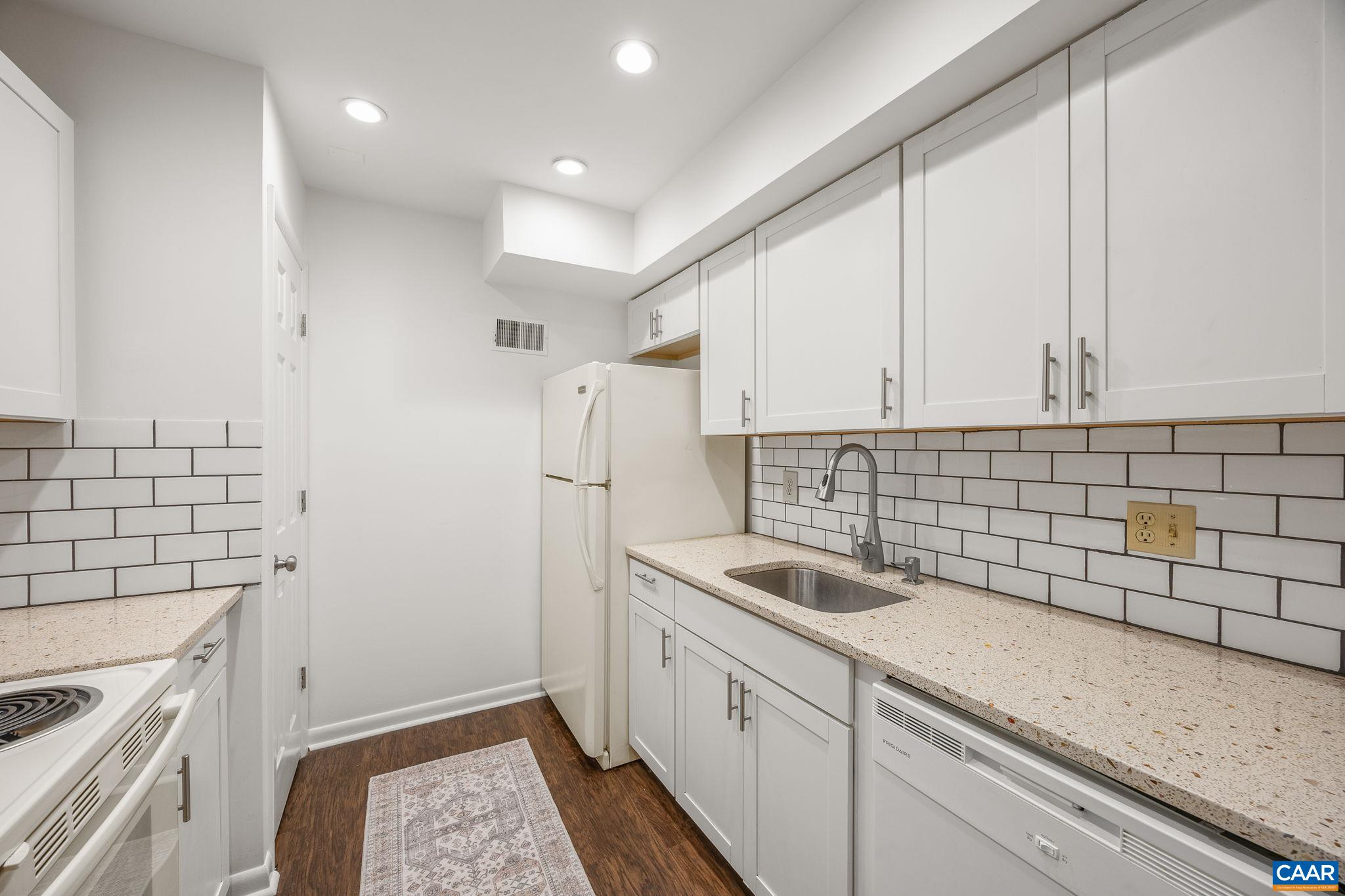 143 GREEN TURTLE LN, CHARLOTTESVILLE, Virginia 22901, 1 Bedroom Bedrooms, ,1 BathroomBathrooms,Residential,143 GREEN TURTLE LN,682358 MLS # 682358 143 GREEN TURTLE LN, CHARLOTTESVILLE, Virginia 22901, 1 Bedroom Bedrooms, ,1 BathroomBathrooms,Residential,143 GREEN TURTLE LN,682358 MLS # 682358