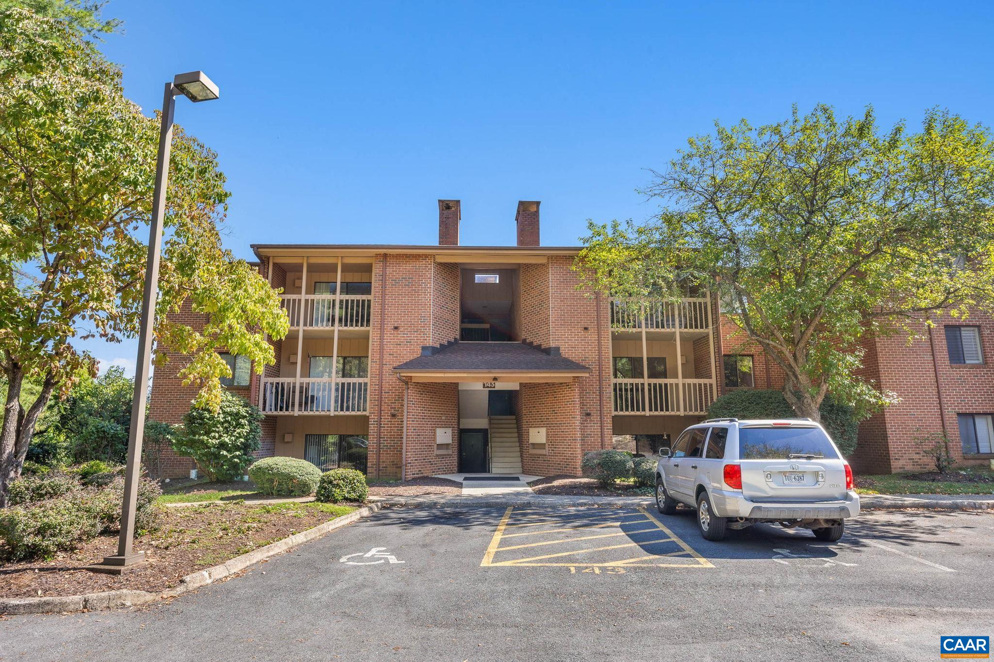 143 GREEN TURTLE LN, CHARLOTTESVILLE, Virginia 22901, 1 Bedroom Bedrooms, ,1 BathroomBathrooms,Residential,143 GREEN TURTLE LN,682358 MLS # 682358 143 GREEN TURTLE LN, CHARLOTTESVILLE, Virginia 22901, 1 Bedroom Bedrooms, ,1 BathroomBathrooms,Residential,143 GREEN TURTLE LN,682358 MLS # 682358