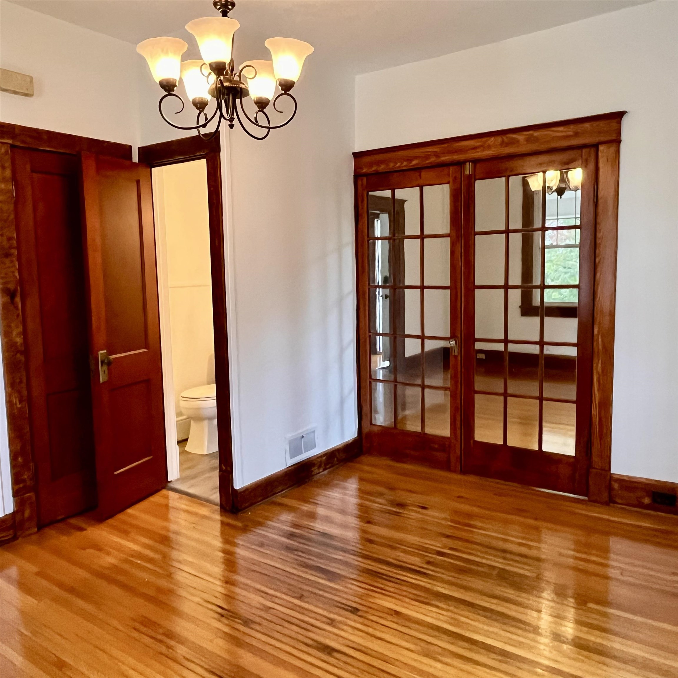 355 FLORENCE AVE, WAYNESBORO, Virginia 22980, 3 Bedrooms Bedrooms, ,1 BathroomBathrooms,Residential,355 FLORENCE AVE,682362 MLS # 682362 355 FLORENCE AVE, WAYNESBORO, Virginia 22980, 3 Bedrooms Bedrooms, ,1 BathroomBathrooms,Residential,355 FLORENCE AVE,682362 MLS # 682362