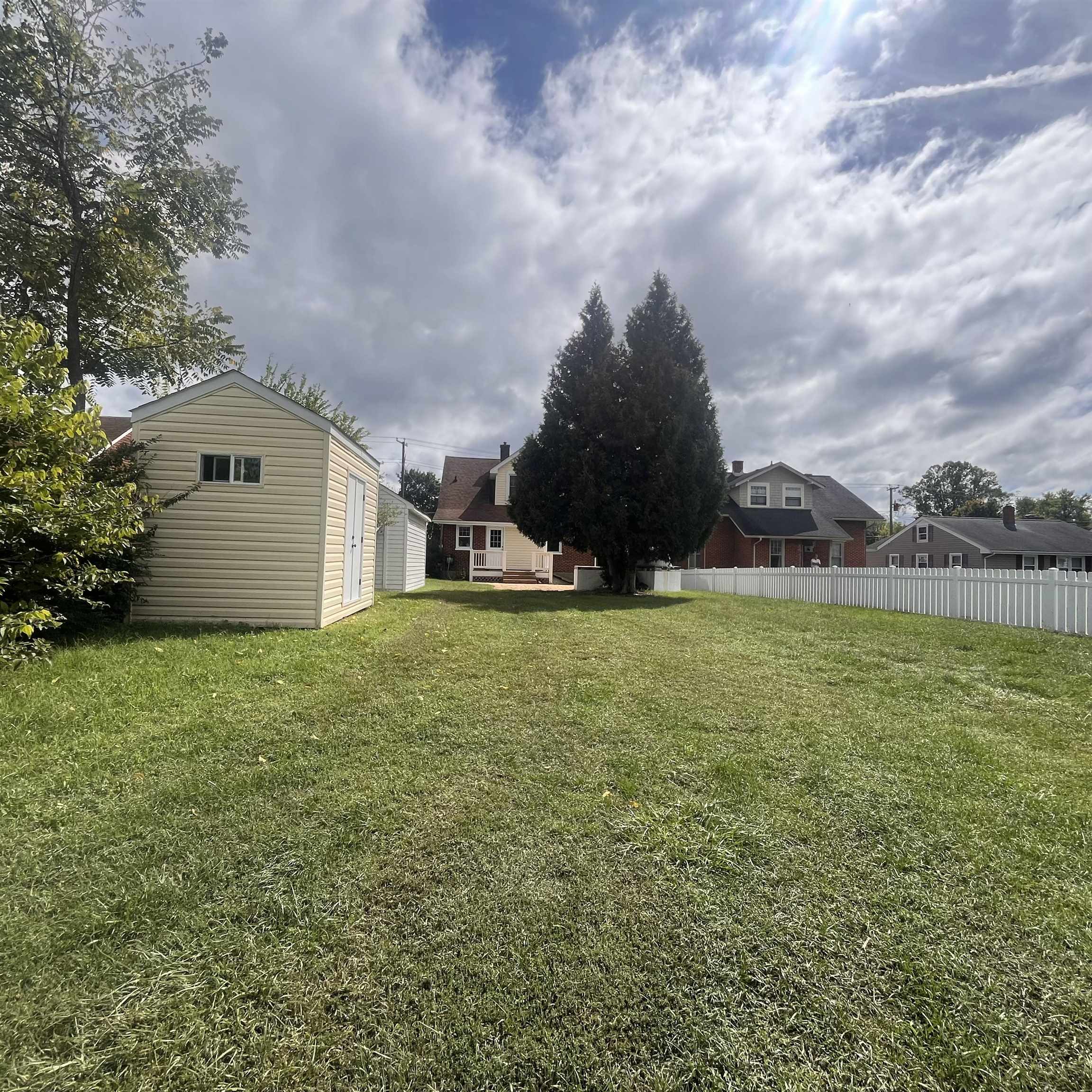 355 FLORENCE AVE, WAYNESBORO, Virginia 22980, 3 Bedrooms Bedrooms, ,1 BathroomBathrooms,Residential,355 FLORENCE AVE,682362 MLS # 682362 355 FLORENCE AVE, WAYNESBORO, Virginia 22980, 3 Bedrooms Bedrooms, ,1 BathroomBathrooms,Residential,355 FLORENCE AVE,682362 MLS # 682362