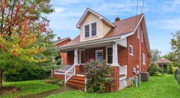 355 FLORENCE AVE, WAYNESBORO, Virginia 22980, 3 Bedrooms Bedrooms, ,1 BathroomBathrooms,Residential,355 FLORENCE AVE,682362 MLS # 682362
