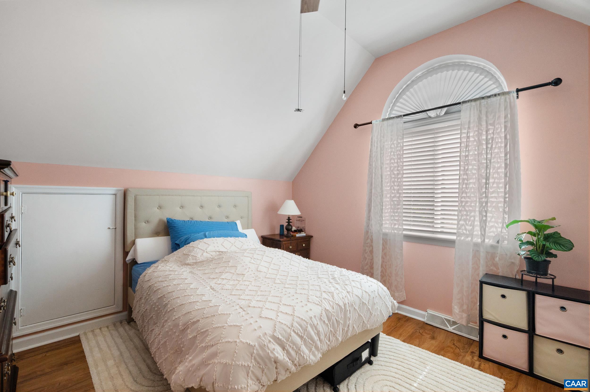 1306 CREEKSIDE DR, CHARLOTTESVILLE, Virginia 22902, 2 Bedrooms Bedrooms, ,2 BathroomsBathrooms,Residential,1306 CREEKSIDE DR,682363 MLS # 682363 1306 CREEKSIDE DR, CHARLOTTESVILLE, Virginia 22902, 2 Bedrooms Bedrooms, ,2 BathroomsBathrooms,Residential,1306 CREEKSIDE DR,682363 MLS # 682363