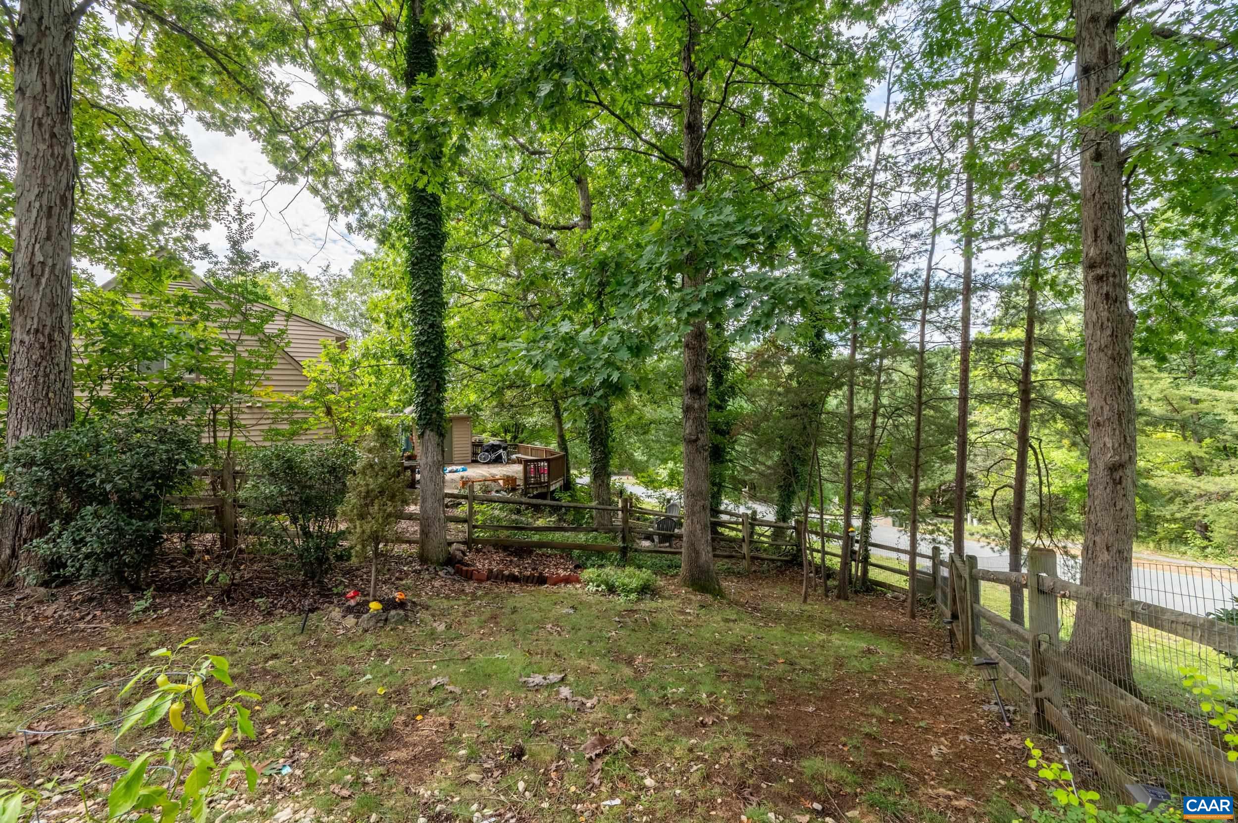 1306 CREEKSIDE DR, CHARLOTTESVILLE, Virginia 22902, 2 Bedrooms Bedrooms, ,2 BathroomsBathrooms,Residential,1306 CREEKSIDE DR,682363 MLS # 682363 1306 CREEKSIDE DR, CHARLOTTESVILLE, Virginia 22902, 2 Bedrooms Bedrooms, ,2 BathroomsBathrooms,Residential,1306 CREEKSIDE DR,682363 MLS # 682363