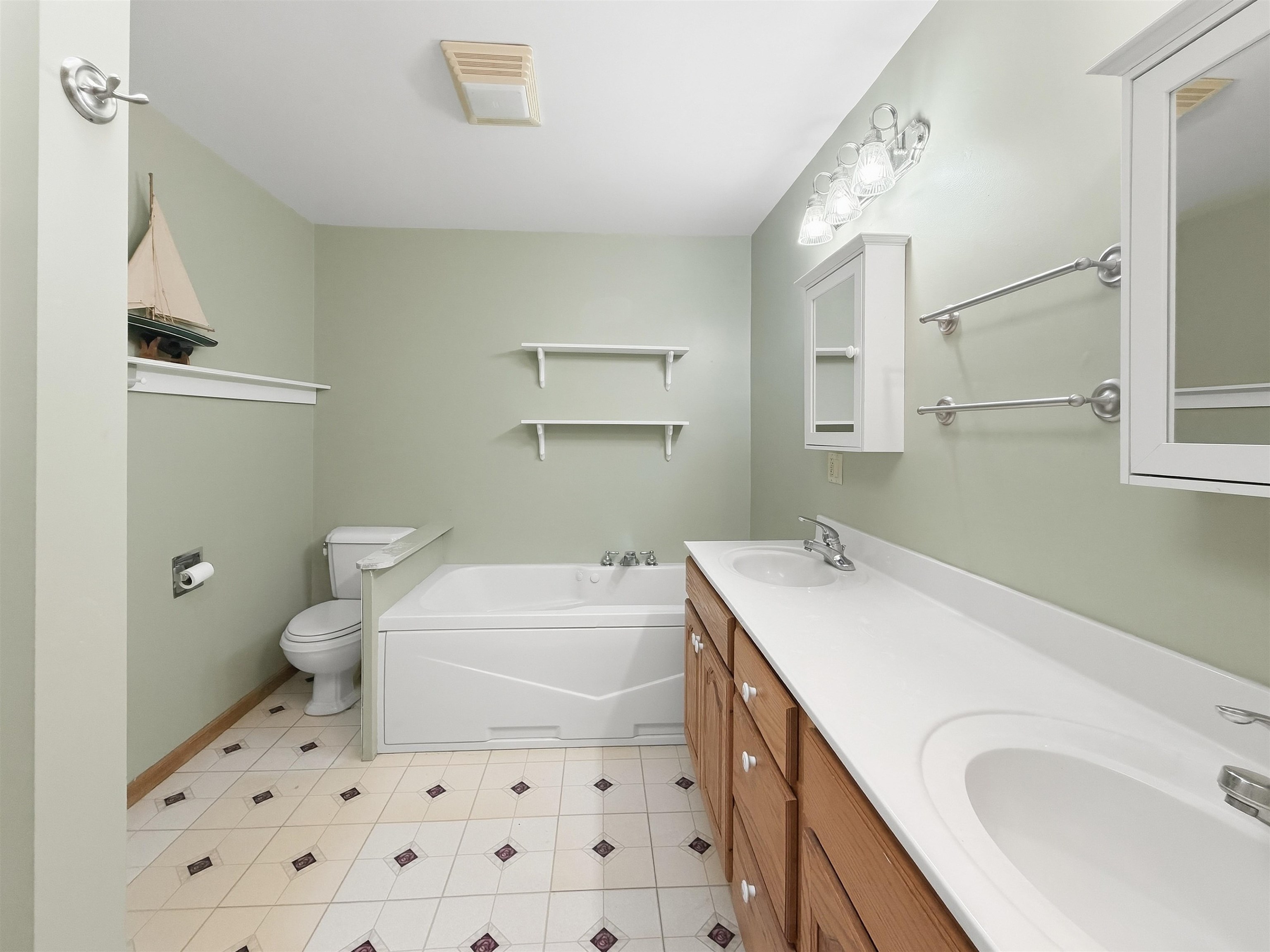 1593 OLD PROVIDENCE RD, RAPHINE, Virginia 24472, 3 Bedrooms Bedrooms, ,2 BathroomsBathrooms,Residential,1593 OLD PROVIDENCE RD,682365 MLS # 682365
