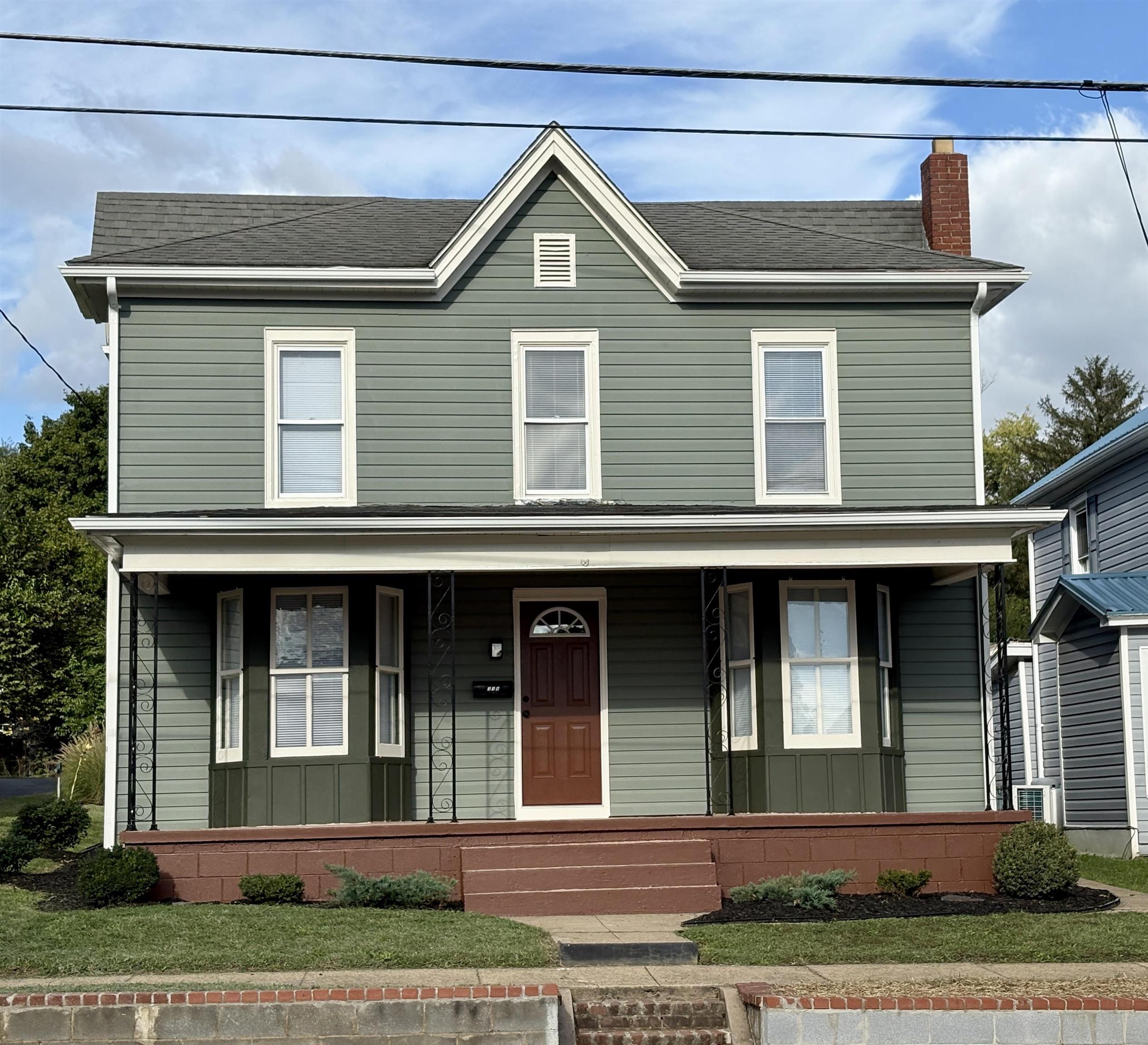 314 THIRD ST, SHENANDOAH, Virginia 22849, 4 Bedrooms Bedrooms, ,2 BathroomsBathrooms,Residential,314 THIRD ST,682367 MLS # 682367