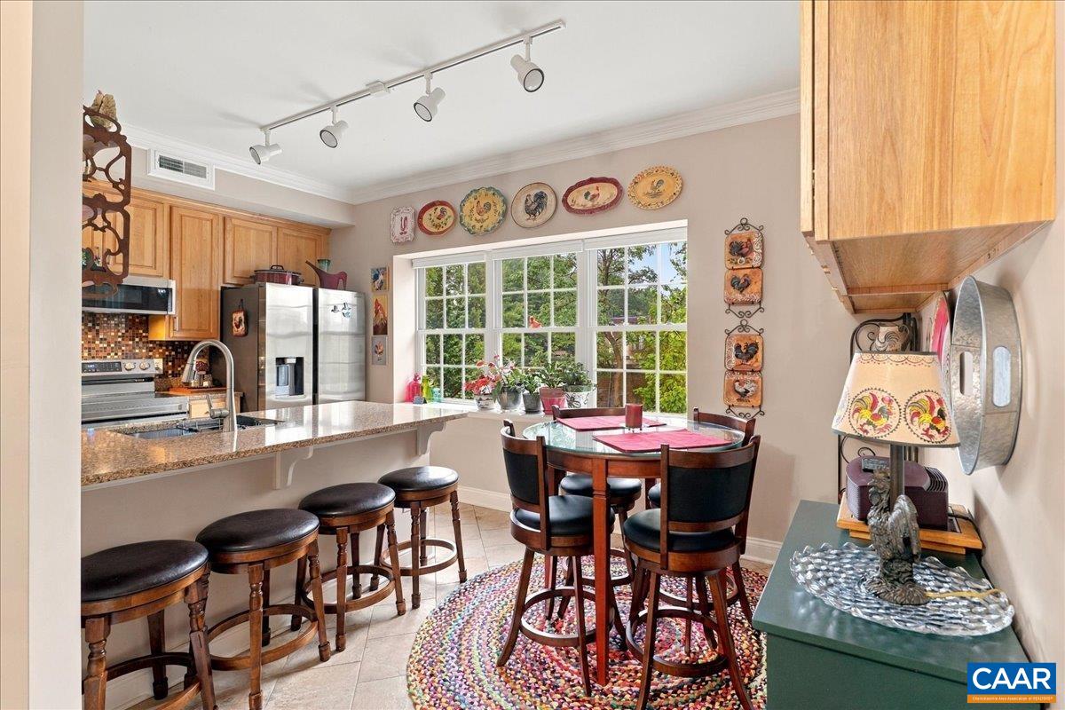1410 N COALTER ST, STAUNTON, Virginia 24401, 2 Bedrooms Bedrooms, ,2 BathroomsBathrooms,Residential,1410 N COALTER ST,682368 MLS # 682368 1410 N COALTER ST, STAUNTON, Virginia 24401, 2 Bedrooms Bedrooms, ,2 BathroomsBathrooms,Residential,1410 N COALTER ST,682368 MLS # 682368