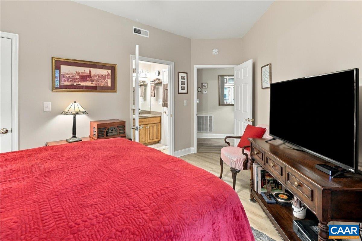 1410 N COALTER ST, STAUNTON, Virginia 24401, 2 Bedrooms Bedrooms, ,2 BathroomsBathrooms,Residential,1410 N COALTER ST,682368 MLS # 682368 1410 N COALTER ST, STAUNTON, Virginia 24401, 2 Bedrooms Bedrooms, ,2 BathroomsBathrooms,Residential,1410 N COALTER ST,682368 MLS # 682368