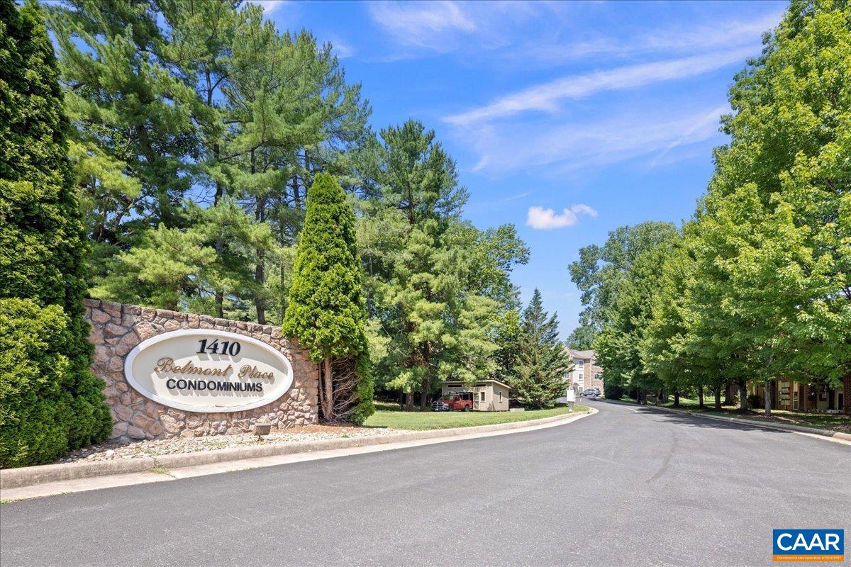 1410 N COALTER ST, STAUNTON, Virginia 24401, 2 Bedrooms Bedrooms, ,2 BathroomsBathrooms,Residential,1410 N COALTER ST,682368 MLS # 682368 1410 N COALTER ST, STAUNTON, Virginia 24401, 2 Bedrooms Bedrooms, ,2 BathroomsBathrooms,Residential,1410 N COALTER ST,682368 MLS # 682368