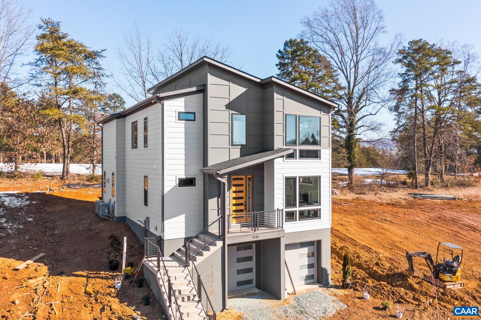 PHOTOS OF SIMILAR HOME