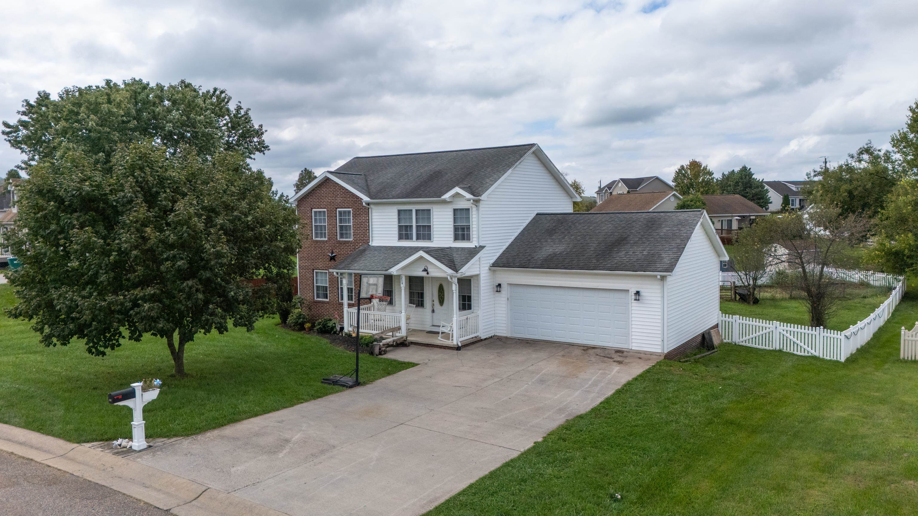 254 RAYANN LN, BROADWAY, Virginia 22815, 3 Bedrooms Bedrooms, ,2 BathroomsBathrooms,Residential,254 RAYANN LN,682371 MLS # 682371 254 RAYANN LN, BROADWAY, Virginia 22815, 3 Bedrooms Bedrooms, ,2 BathroomsBathrooms,Residential,254 RAYANN LN,682371 MLS # 682371