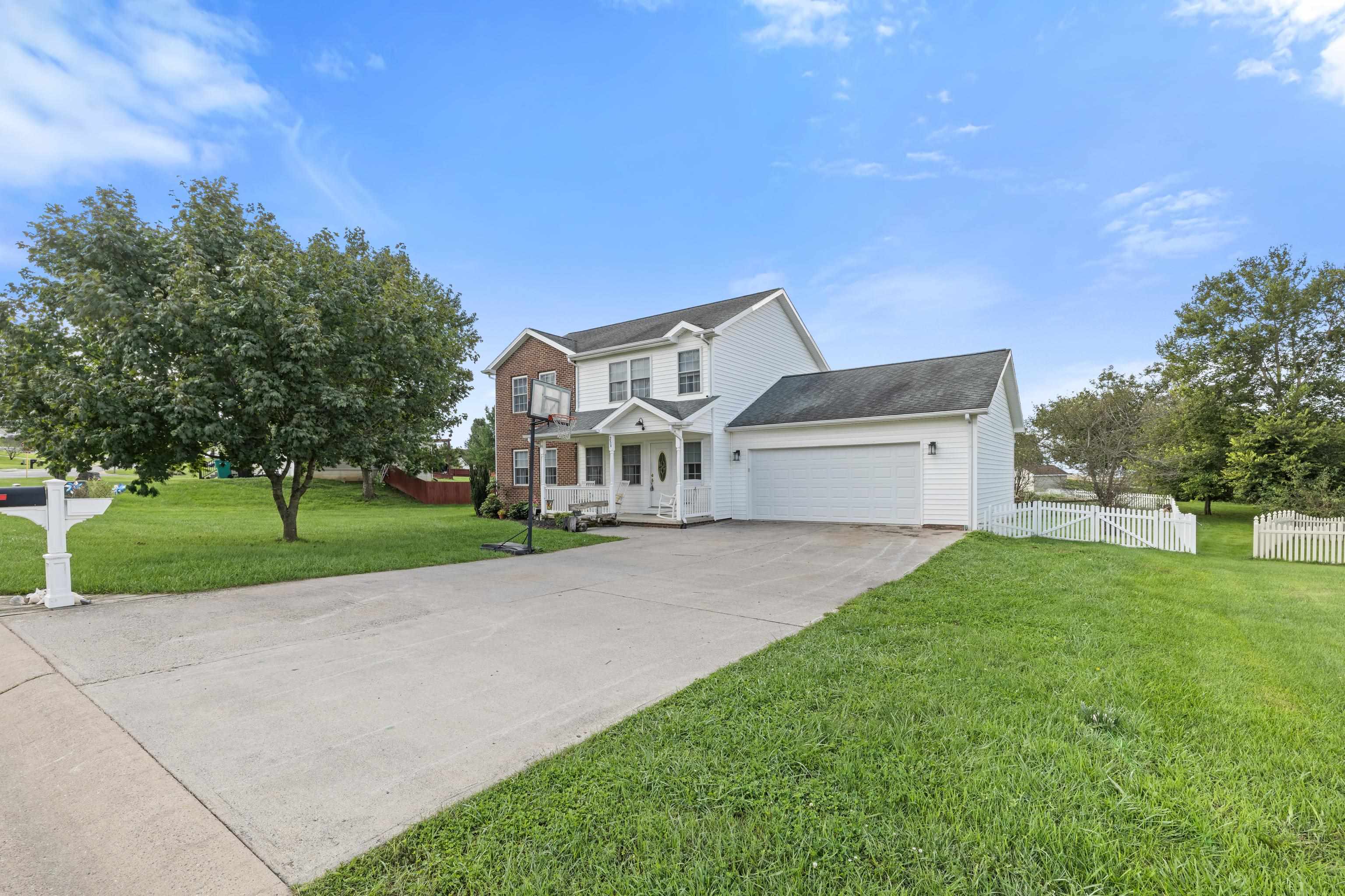 254 RAYANN LN, BROADWAY, Virginia 22815, 3 Bedrooms Bedrooms, ,2 BathroomsBathrooms,Residential,254 RAYANN LN,682371 MLS # 682371