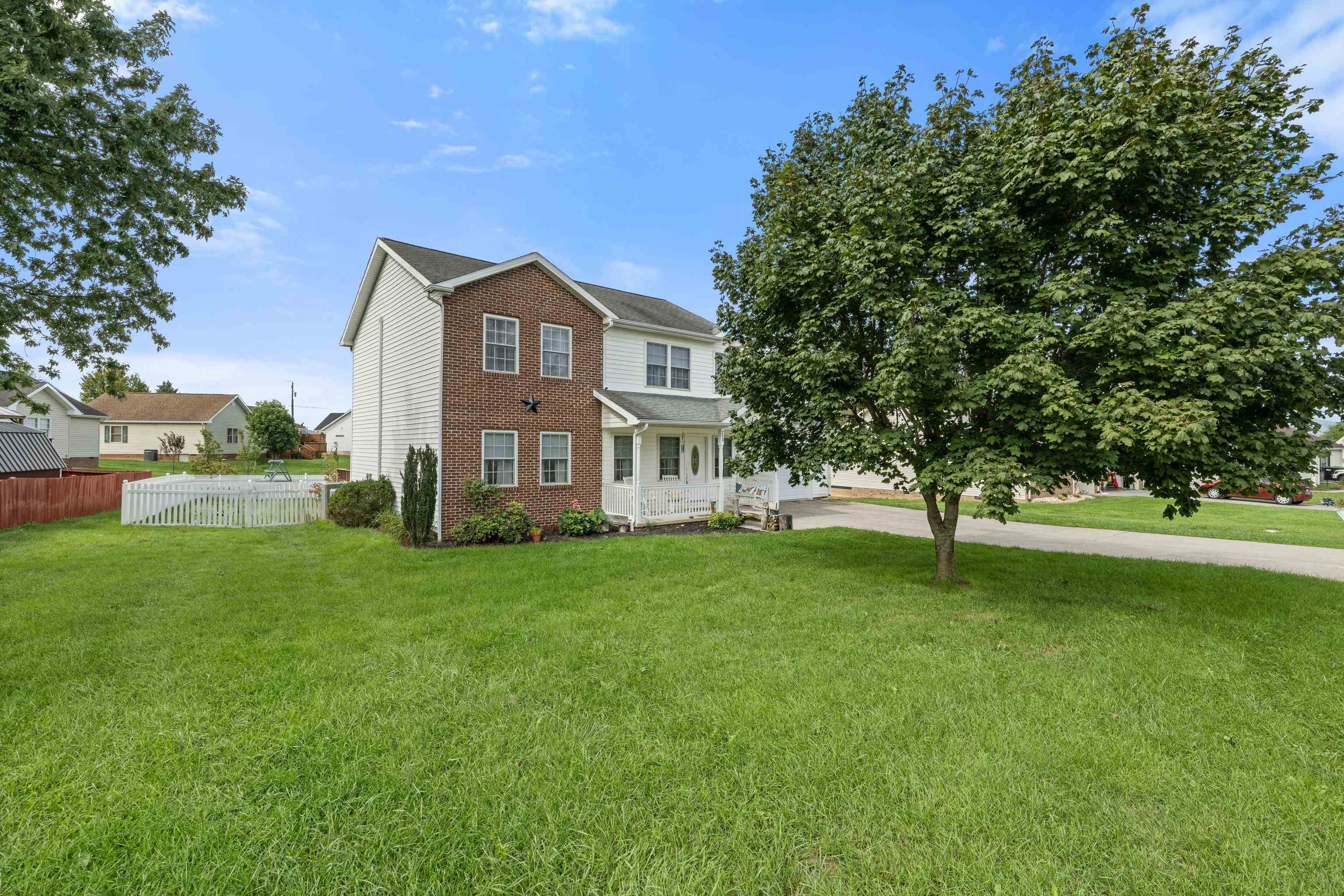 254 RAYANN LN, BROADWAY, Virginia 22815, 3 Bedrooms Bedrooms, ,2 BathroomsBathrooms,Residential,254 RAYANN LN,682371 MLS # 682371