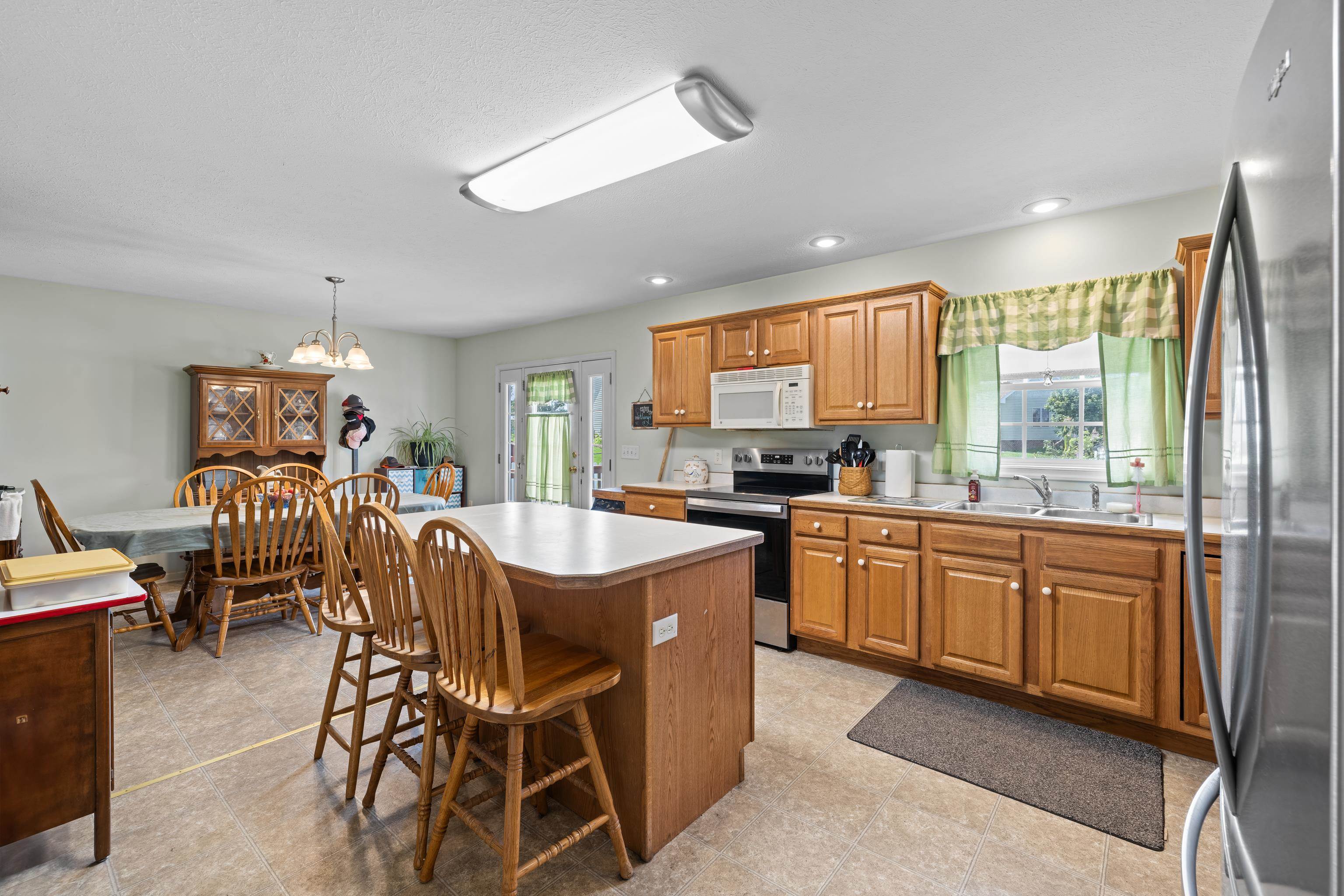 254 RAYANN LN, BROADWAY, Virginia 22815, 3 Bedrooms Bedrooms, ,2 BathroomsBathrooms,Residential,254 RAYANN LN,682371 MLS # 682371