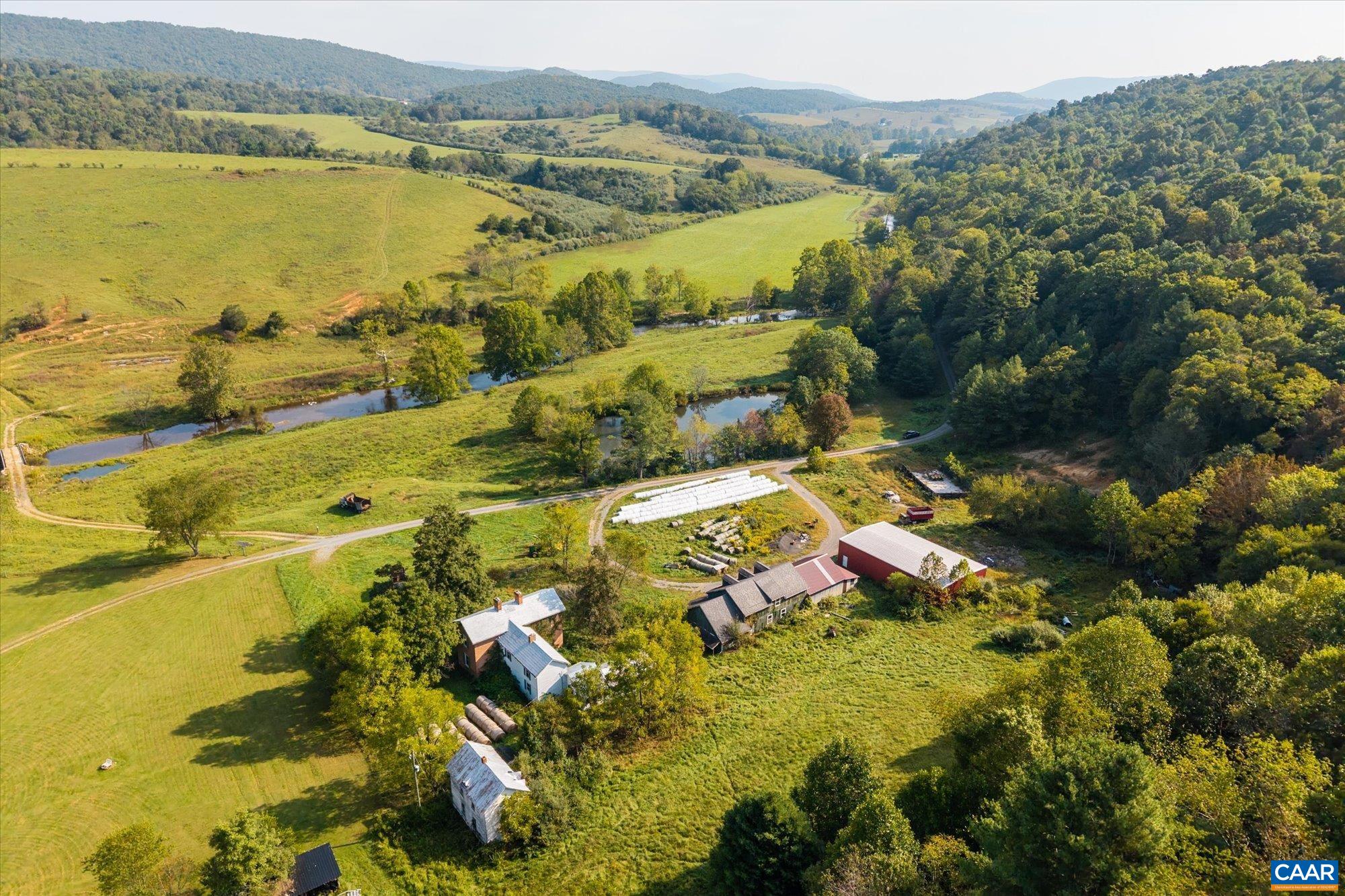 964 CRYSTAL SPRINGS DR, BLAND, Virginia 24315, 5 Bedrooms Bedrooms, ,2 BathroomsBathrooms,Residential,Crystal Springs Farm,964 CRYSTAL SPRINGS DR,682373 MLS # 682373